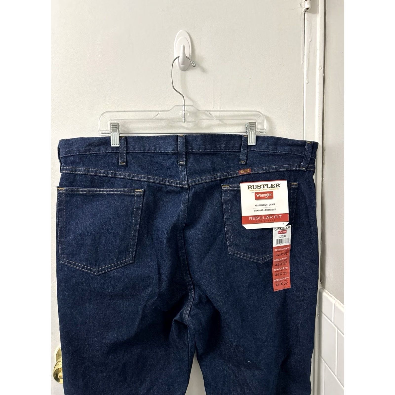 Wrangler Rustler Wrangler Jeans Mens 44x32 Dark Wash Regular Straight Leg Denim Rustler Wrangler Jeans Mens 44x32 Dark Wash Regular Straight Leg Denim Size US 44 / EU 60 - 2 Thumbnail