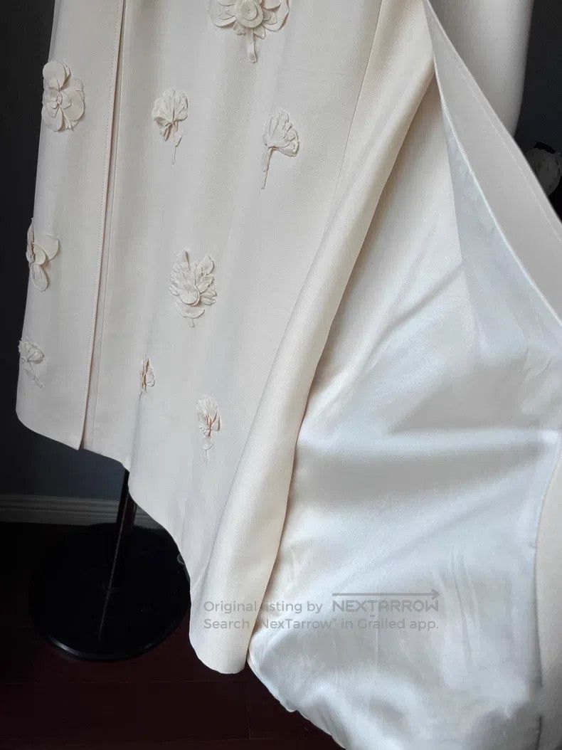 Valentino Valentino Cape dress Size M / US 6-8 / IT 42-44 - 3 Thumbnail