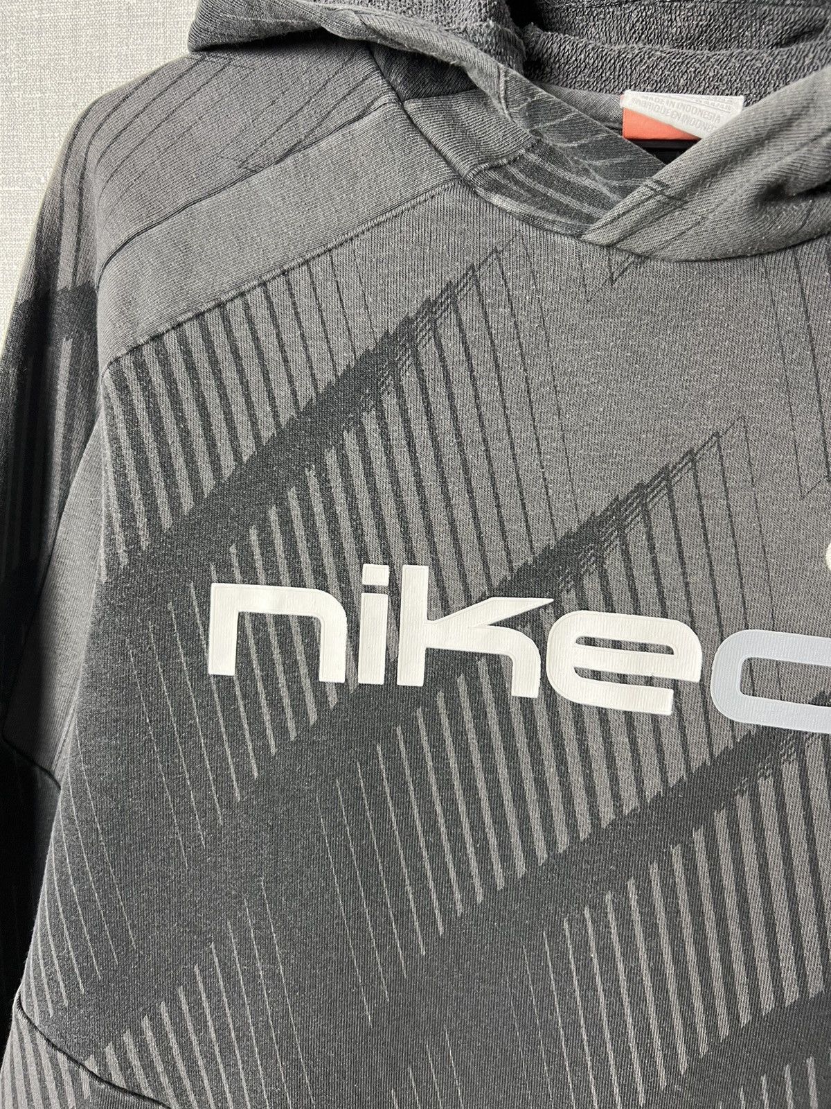 Nike 00s Vintage Nike Air Shadow All Over Printed Big Logo Hoodie Size US M / EU 48-50 / 2 - 12 Thumbnail