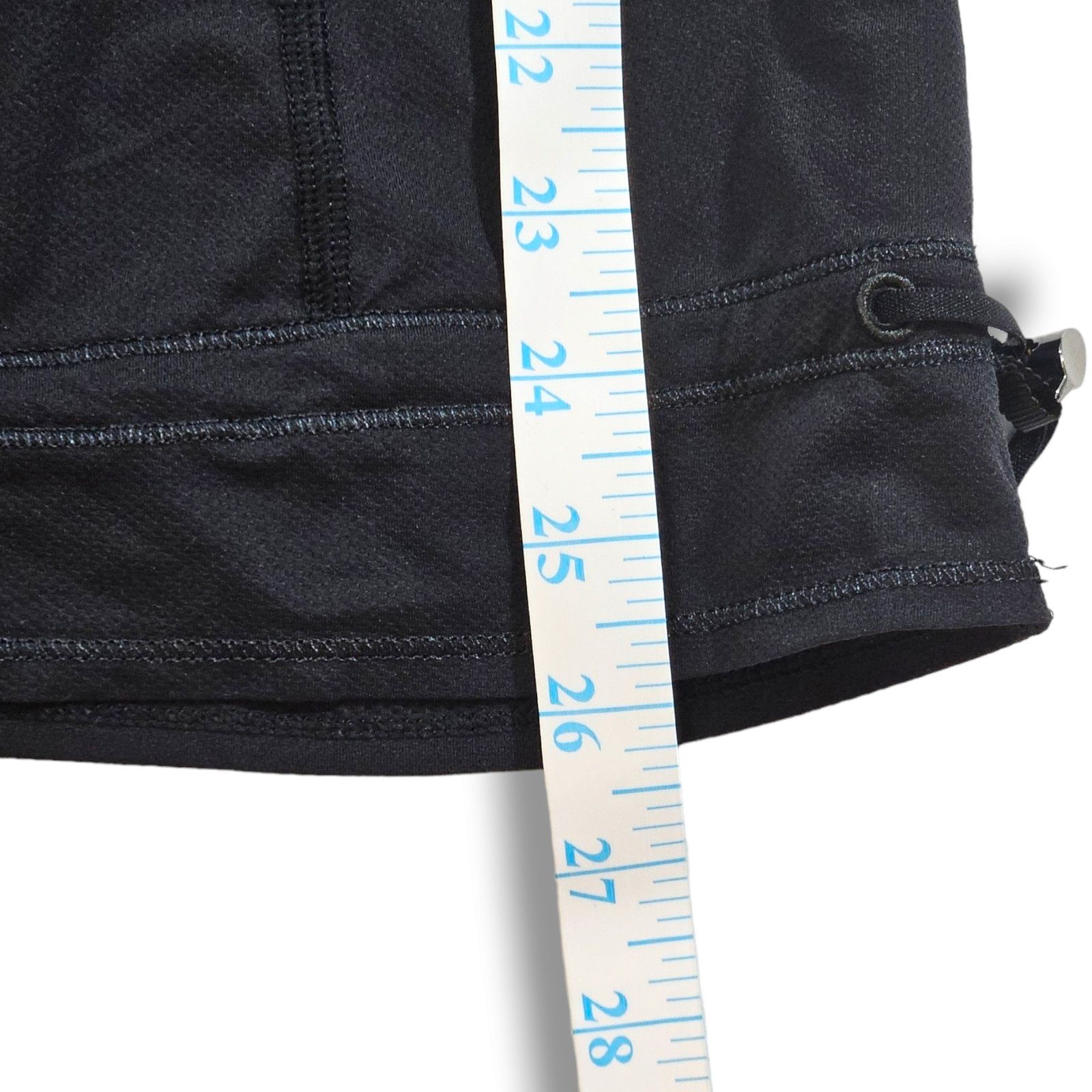 Lululemon EUC Lululemon Run: Ta Ta Topper Top Sz. 6 Pretty Palm Black Size M / US 6-8 / IT 42-44 - 12 Thumbnail