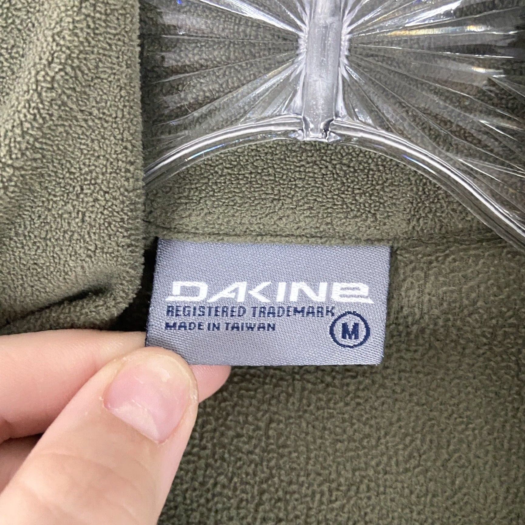 Dakine DAKINE Jacket Men M 1/2 Zip Green Long Sleeve Windbreaker Green M Mens Jacket Size US M / EU 48-50 / 2 - 6 Thumbnail