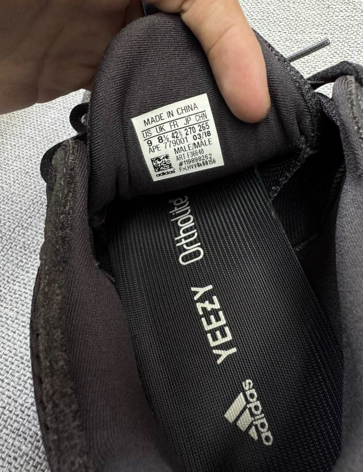 Adidas Adidas Yeezy 500 Utility Black K37 Size US 9 / EU 42 - 7 Thumbnail