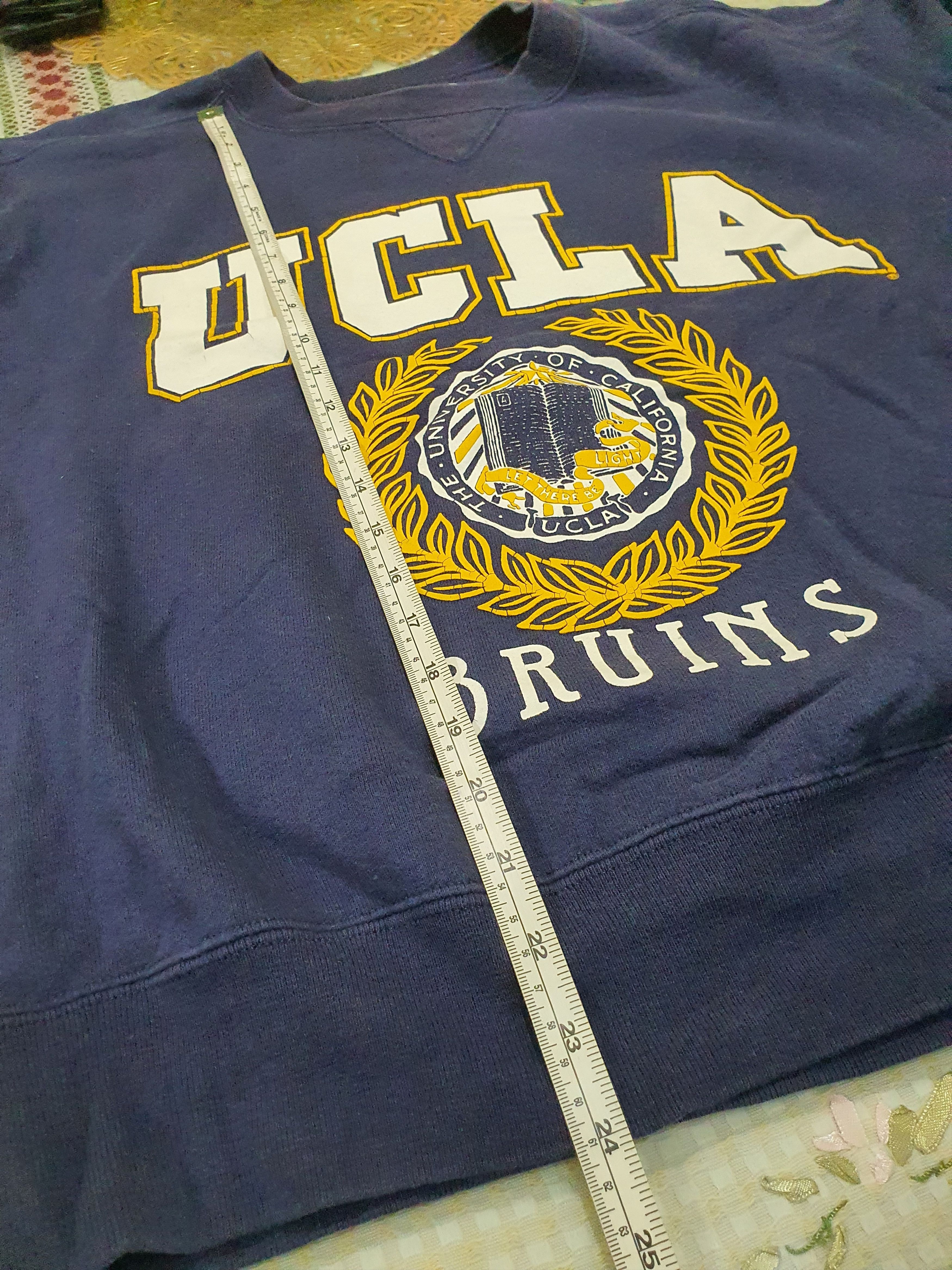 Russell Athletic UCLA Bruins crewneck sweatshirt Size US L / EU 52-54 / 3 - 14 Thumbnail