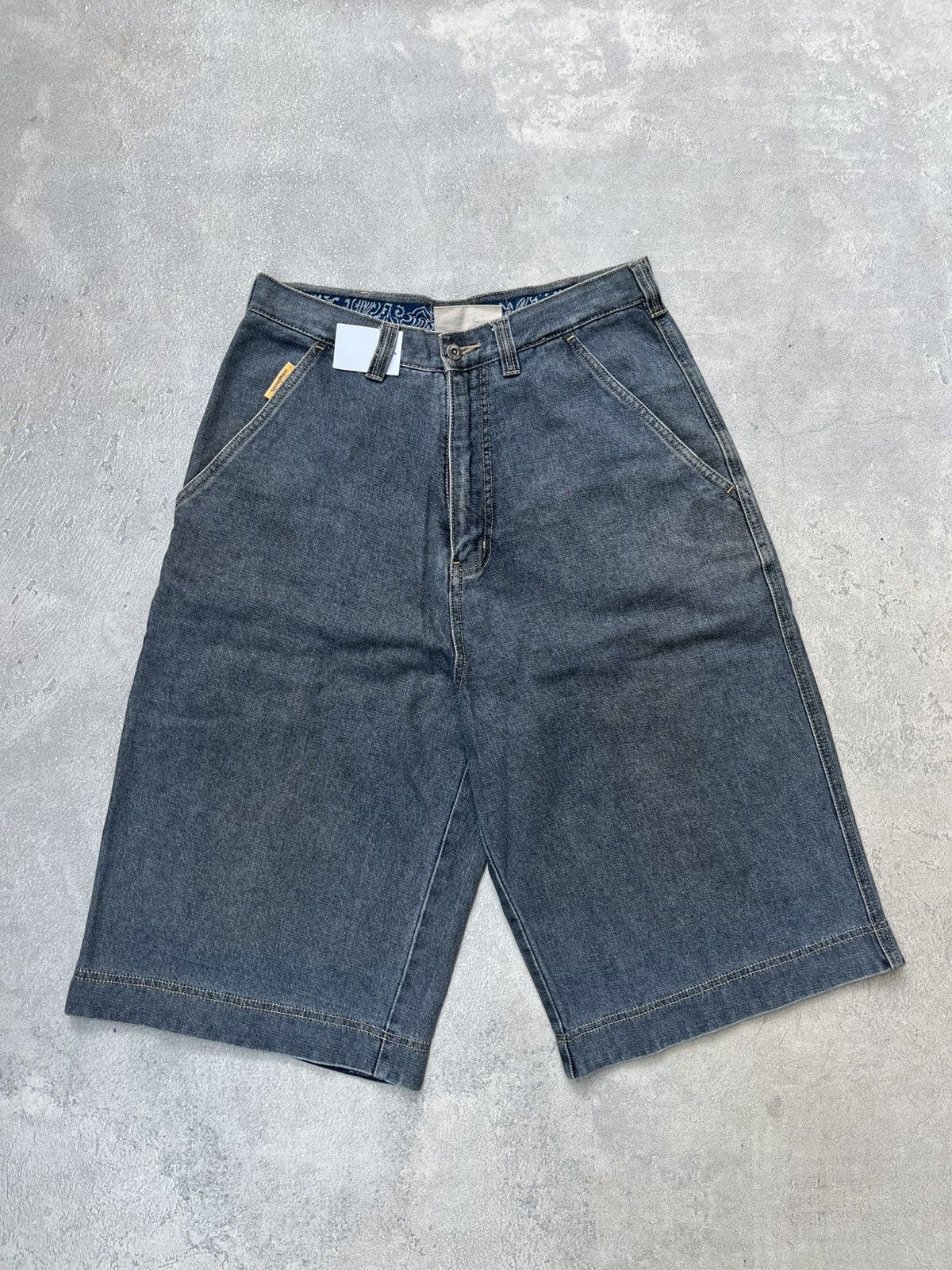 Snoop Dogg SNOOP DOGG CELL POCKET PAISLEY JORTS Size US 29 - 6 Thumbnail