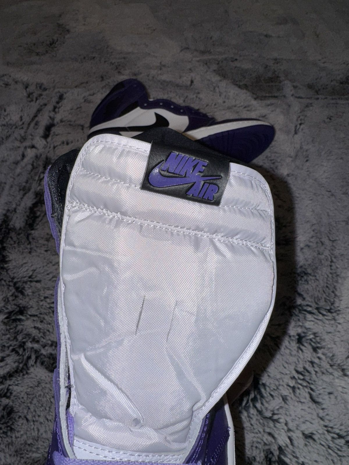 Jordan Brand Jordan 1 Retro High Court Purple Size US 11 / EU 44 - 5 Thumbnail