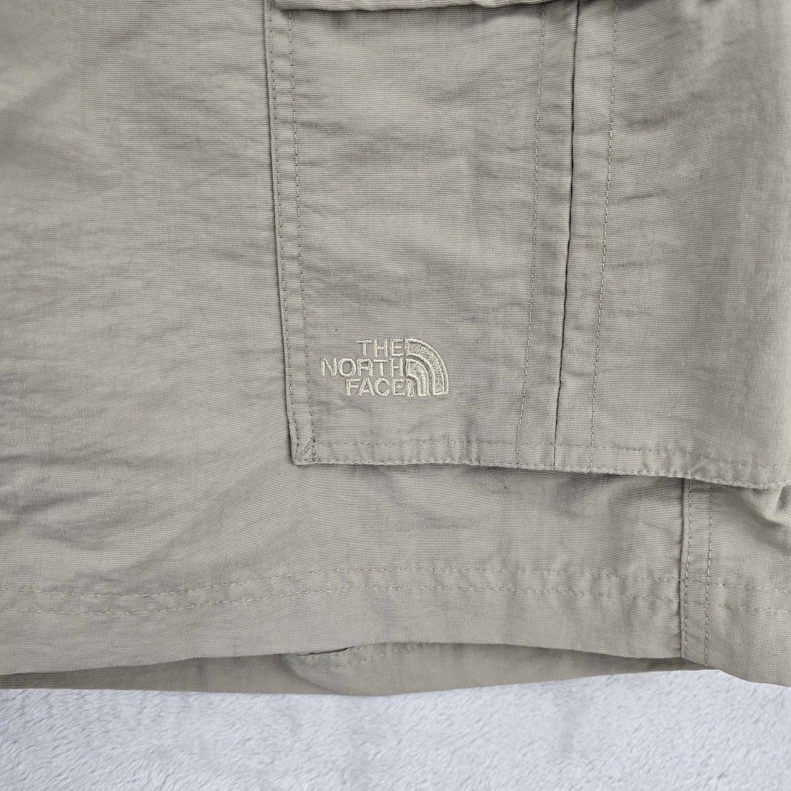 The North Face The North Face Paramount Peak Shorts L Khaki Nylon Belted Size US 34 / EU 50 - 2 Thumbnail