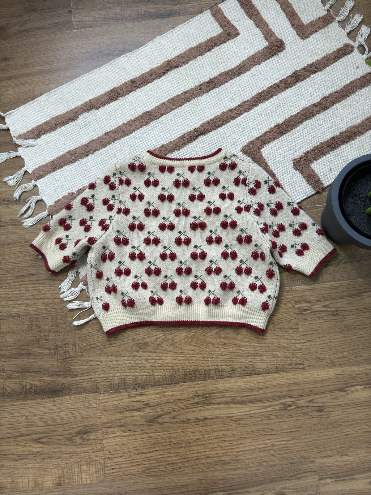 Vintage VINTAGE CUTE CHERRY KNITTED SWEATER Size L / US 10 / IT 46 - 3 Thumbnail
