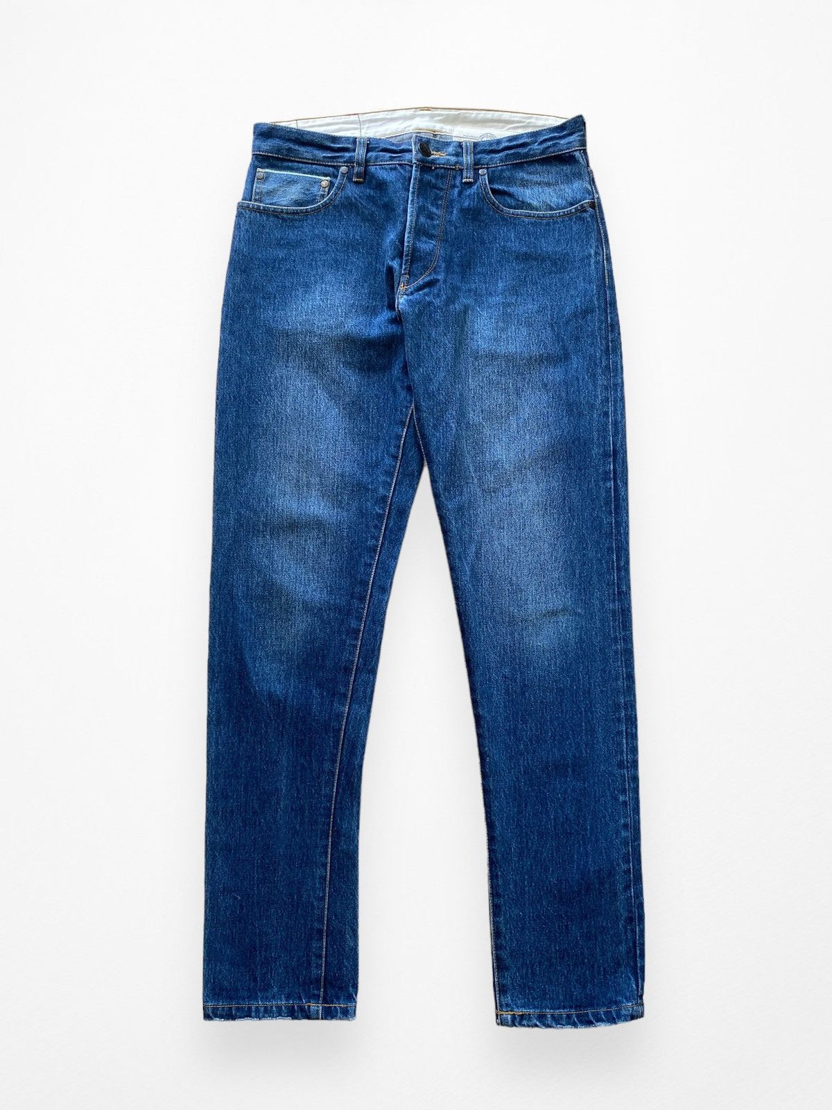 【関税込み】Han Kjobenhavn ブルー ディストレスジーンズ Tapered Denim Jeans - Dirty Blue – Han Kjøbenhavn