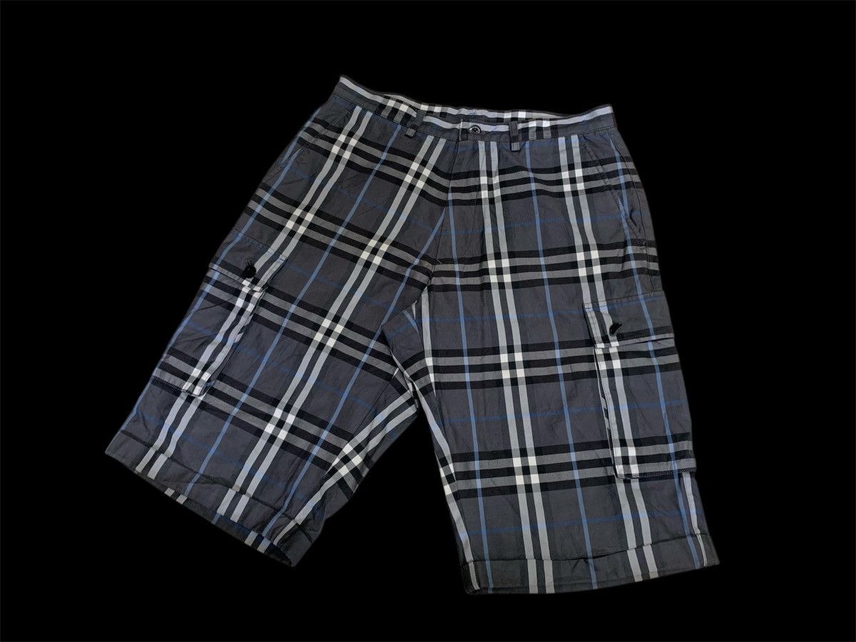 Burberry Burberry black label Nova Checked cargo shorts pants Size US 29 - 2 Thumbnail