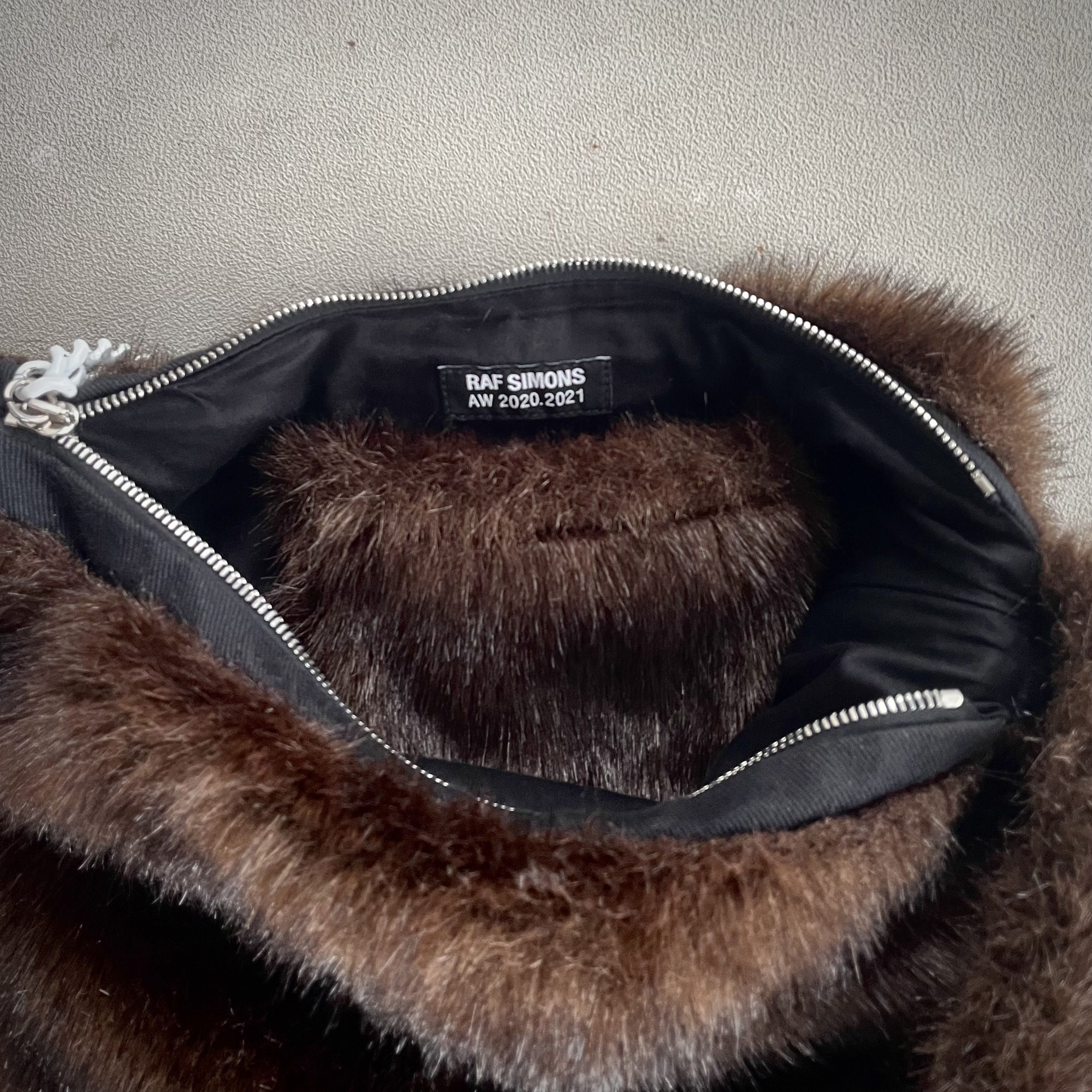 Raf Simons FW20 Fur Side Bag Size ONE SIZE - 5 Thumbnail