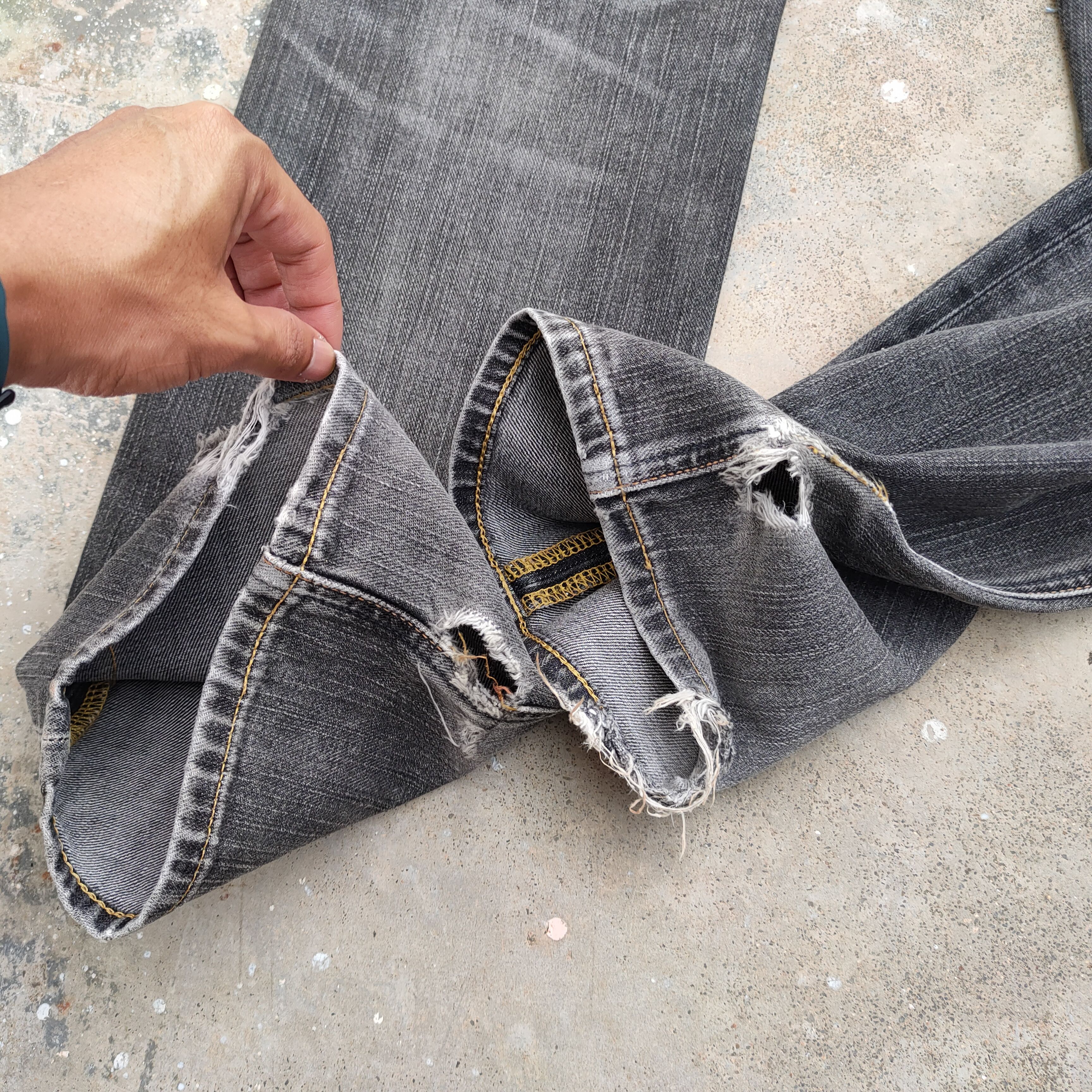 Jean × Lee × Vintage W34 VINTAGE LEE BLACK RIPPED JEANS DENIM PANTS Size US 34 / EU 50 - 13 Thumbnail