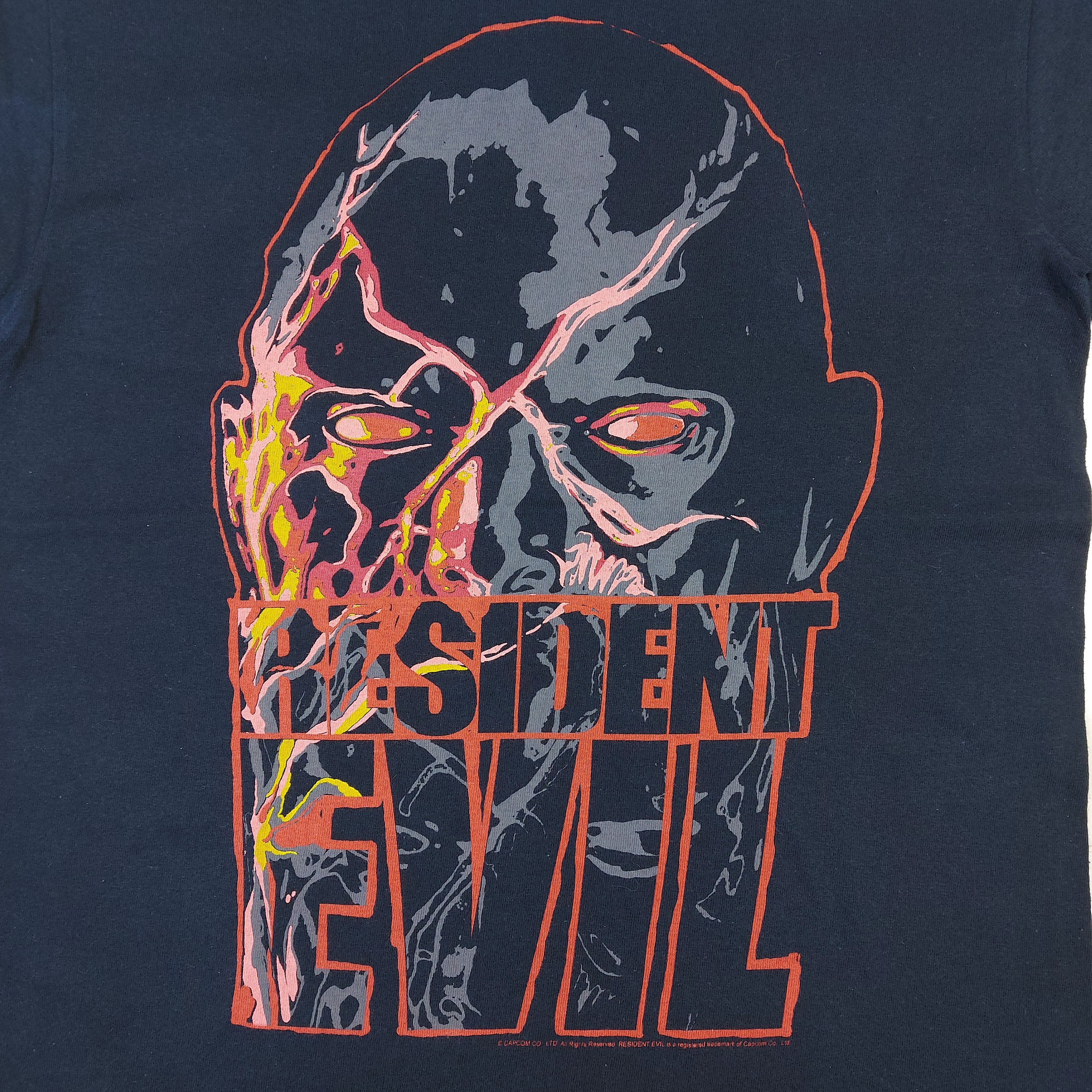 Nintendo Vintage 2006 Resident Evil Deadly Silence Tyrant T-002 TEE Size US S / EU 44-46 / 1 - 2 Thumbnail
