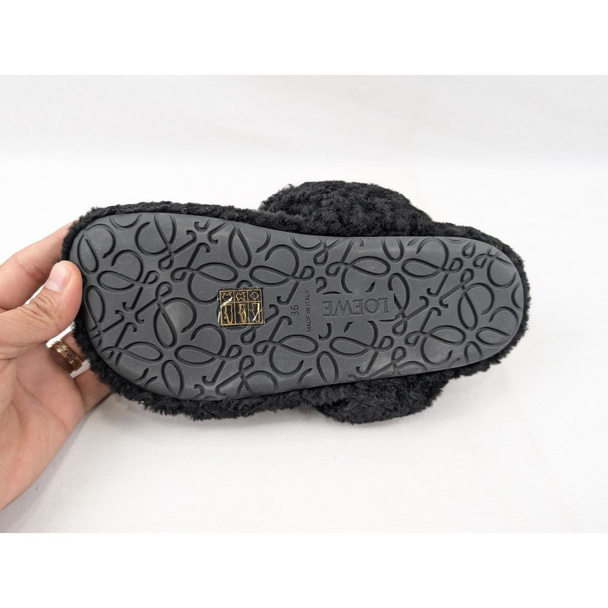 Loewe o1rshd1 Furry Sandals in Black Size US 6 / IT 36 - 9 Thumbnail