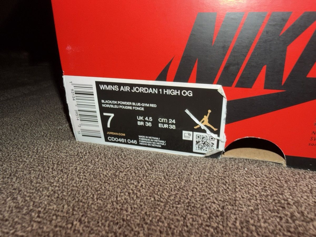 Jordan Brand Size 5.5Y/ 7W- Jordan 1 High OG UNC To Chicago 2020 Size US 5.5 / EU 38 - 5 Thumbnail