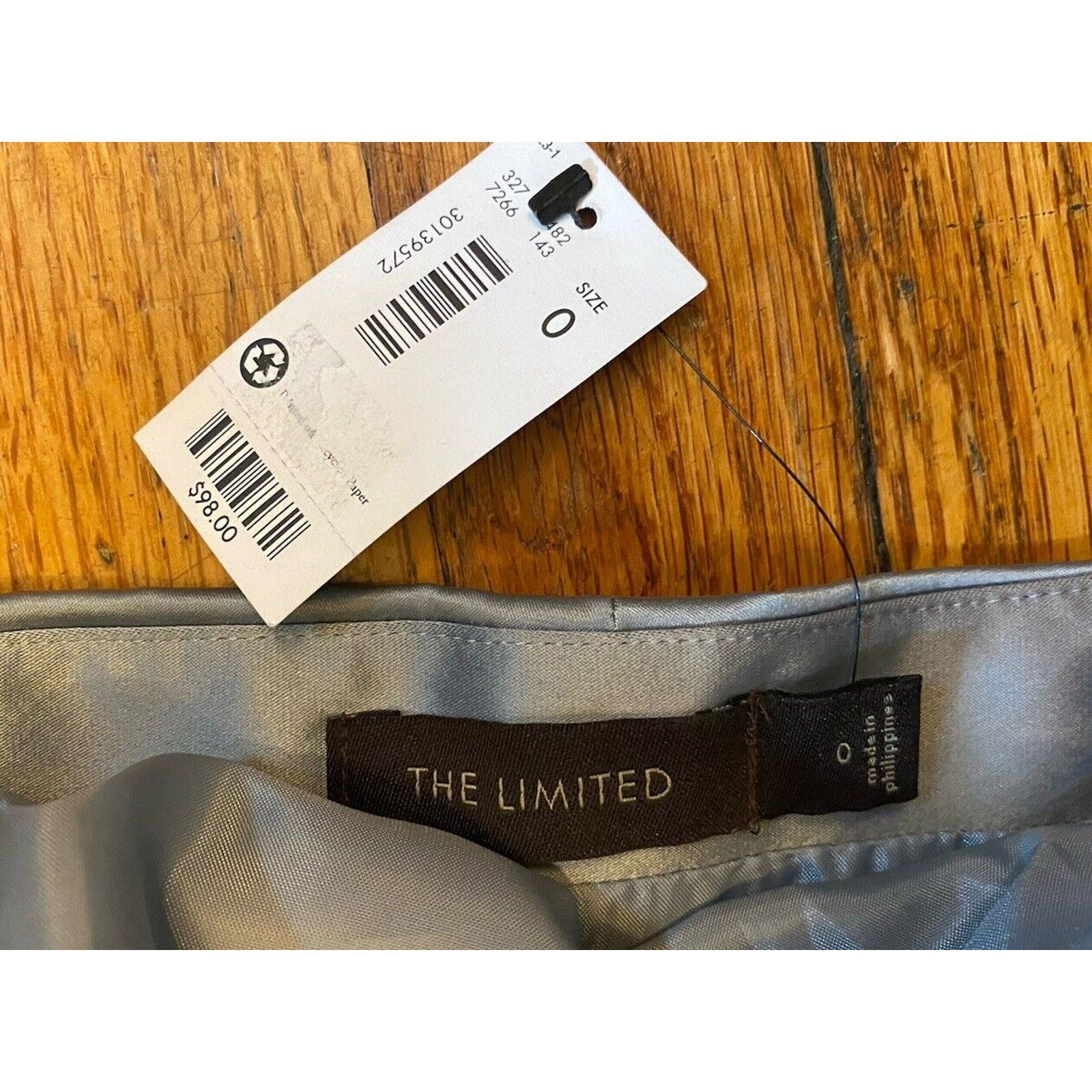 Other NWT HOKA Limited Dress Satin Women’s 0 $98 Cocktail Wedding Size XS / US 0-2 / IT 36-38 - 2 Thumbnail