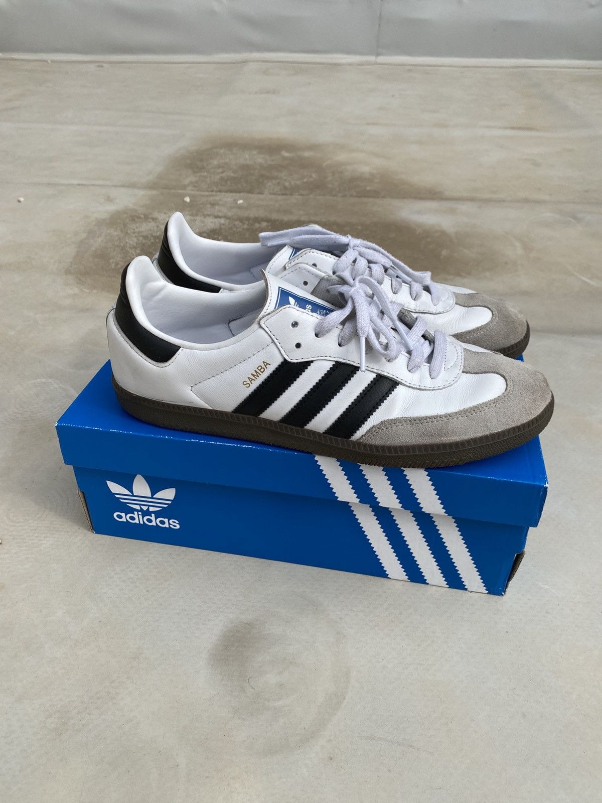 Adidas Adidas Samba OG – White/Black – Classic Retro Style Size US 10 / EU 43 - 2 Thumbnail