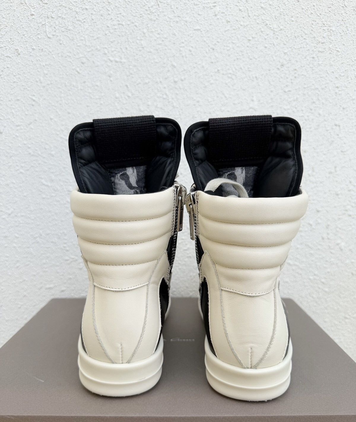 Rick Owens Rick Owens Geobasket High-Top Sneakers Black & White Size US 5 / IT 35 - 6 Thumbnail