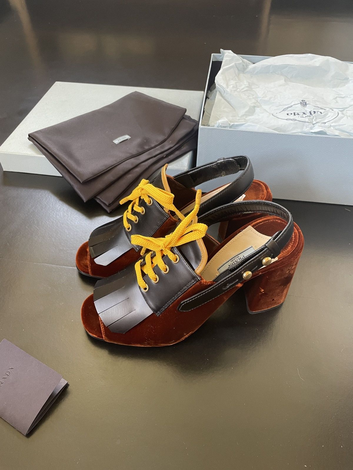 Prada Prada Velvet shoes size 40 Size US 10 / IT 40 - 12 Thumbnail