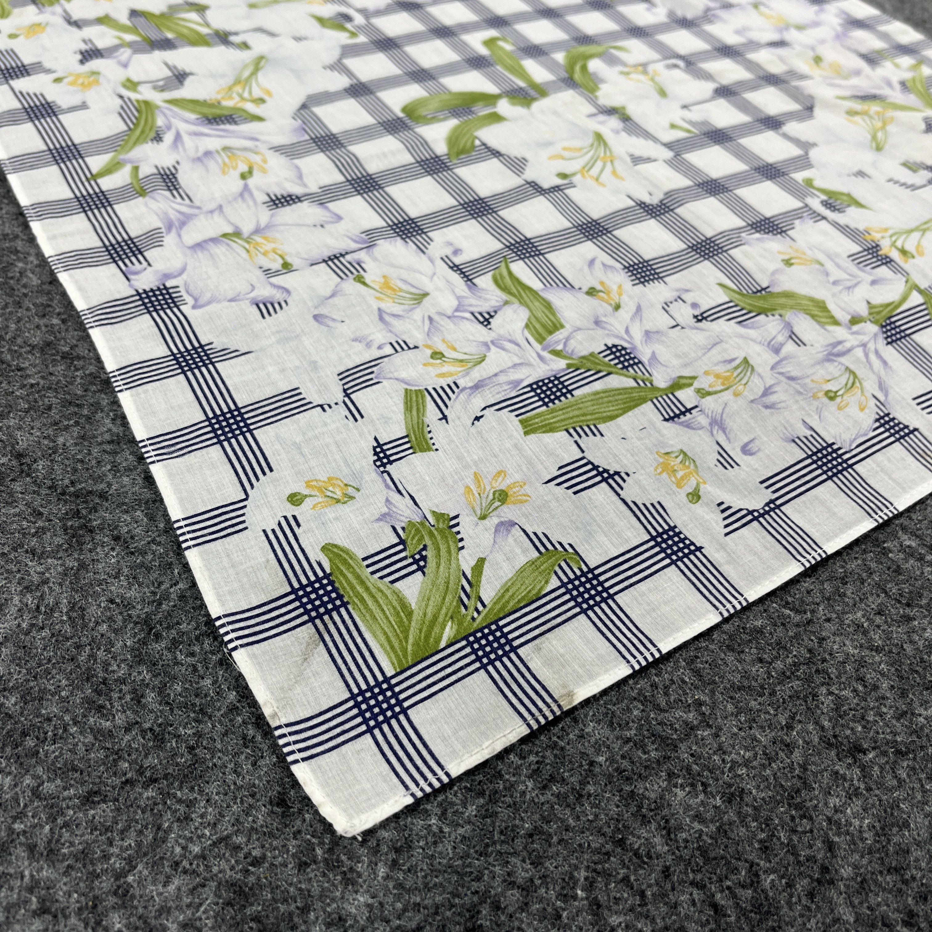 Vintage HanaE MOri Bandana / Handkerchief / Neckerchief B274 Size ONE SIZE - 6 Thumbnail