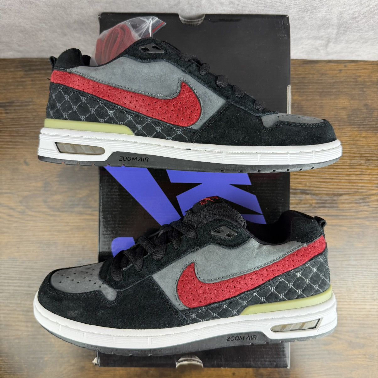 Nike NEW Nike SB Zoom Air Low Paul Rodriguez Bred 2005 310802-061 Size US 8 / EU 41 - 3 Thumbnail