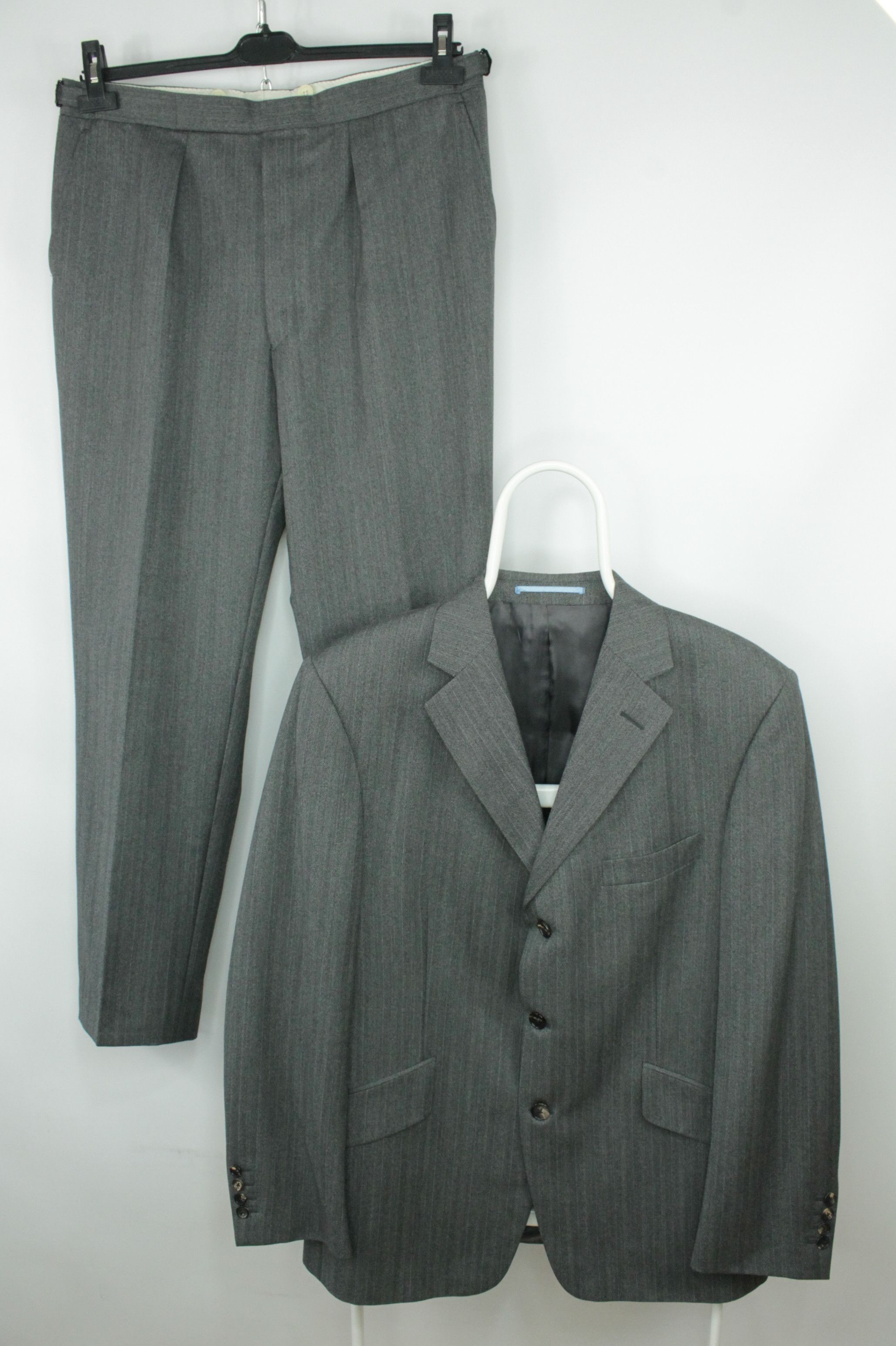 Hackett Hackett London Gray Micro Herringbone Wool 3BTN Formal Suit Size 42R - 1 Thumbnail