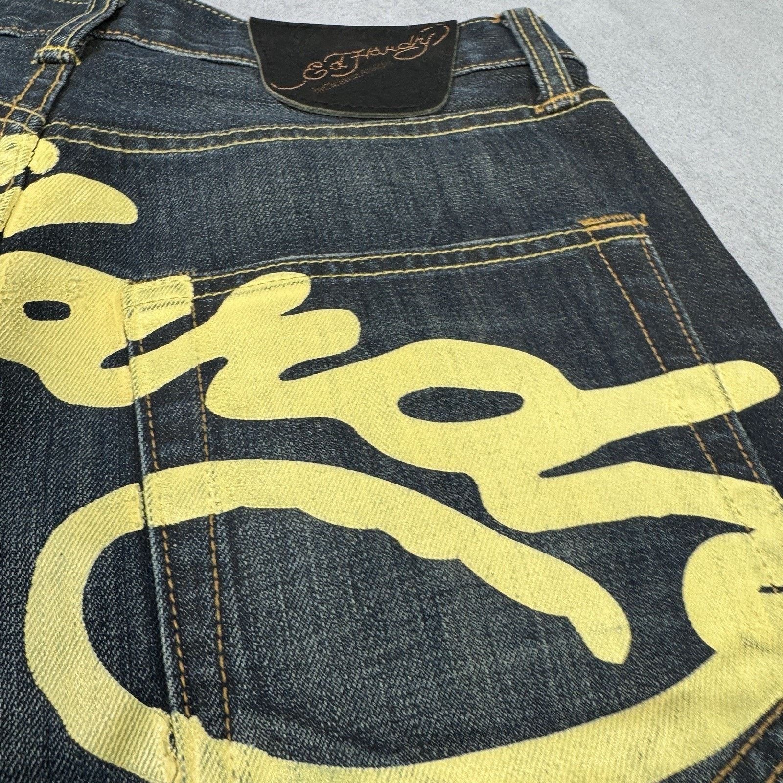 Ed Hardy Ed Hardy Big Logo Men Shorts Denim Jeans Y2K Size 31 Size US 31 - 17 Thumbnail