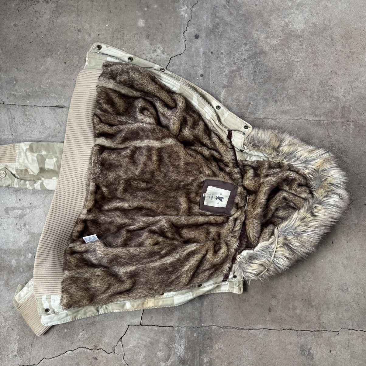 Le Grande Bleu (L.G.B.) Surplus Raw Vintage Camo Bomber Jacket With Faux Fur Hood Size S / US 4 / IT 40 - 7 Thumbnail