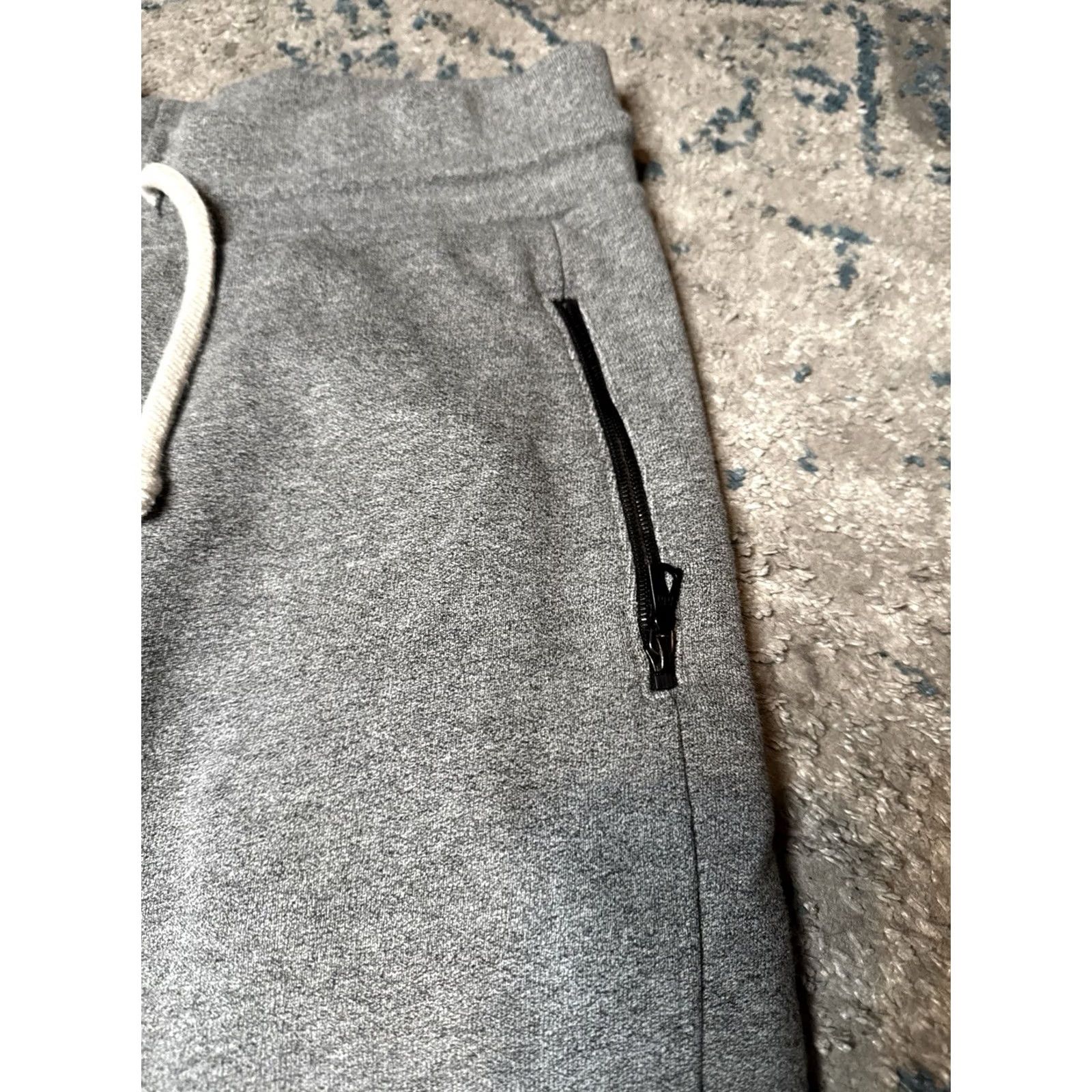 John Elliott John Elliott Escobar Jogger Sweatpants Gray Zip Pocket USA Made Size 4 Mens Slim Tapered 32 Inseam Cotton Blend Pockets Size US 33 - 3 Thumbnail