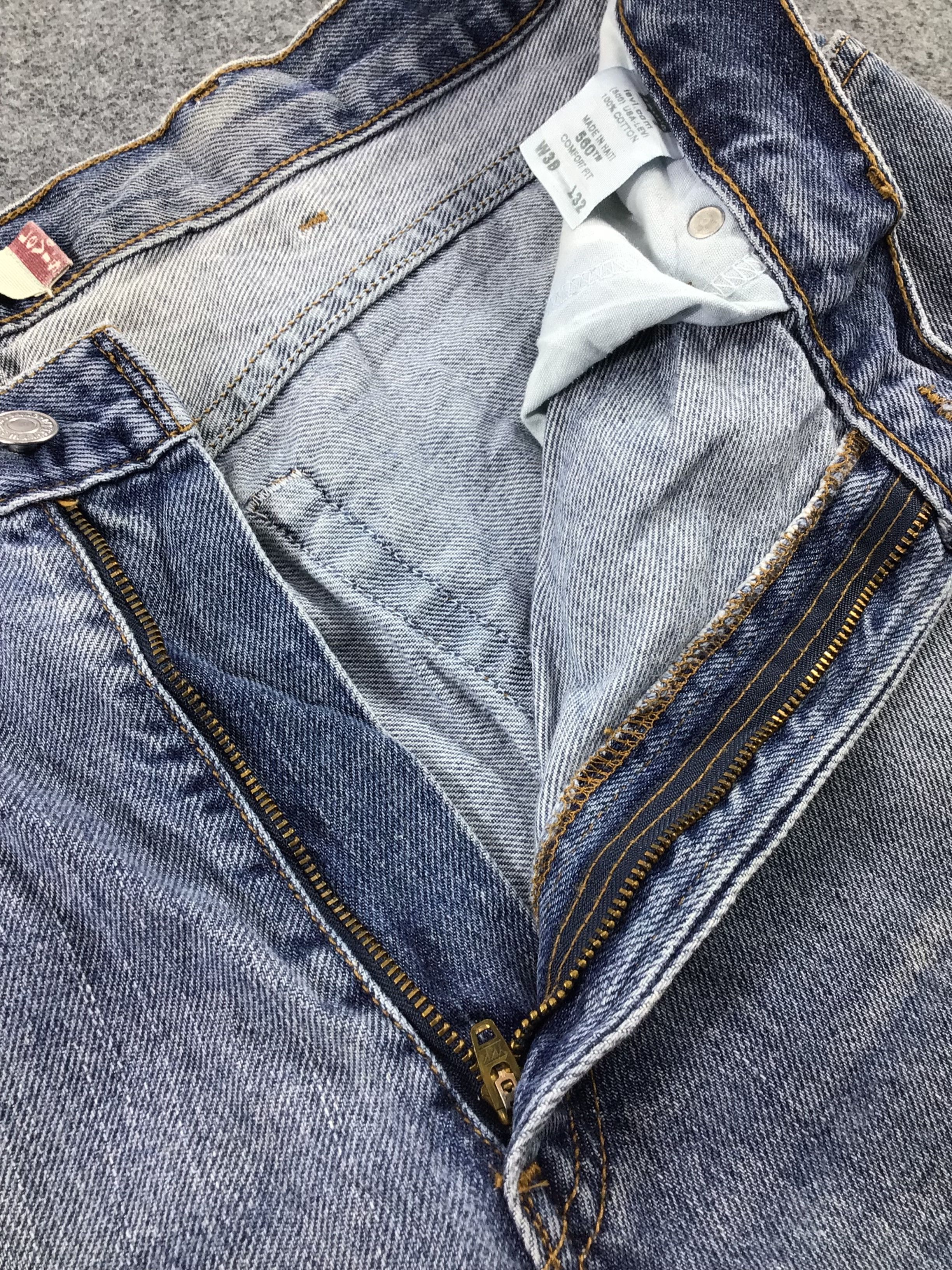 Levi's Vintage Levis 560 Jeans Medium Wash Denim -J814 Size US 38 / EU 54 - 7 Thumbnail