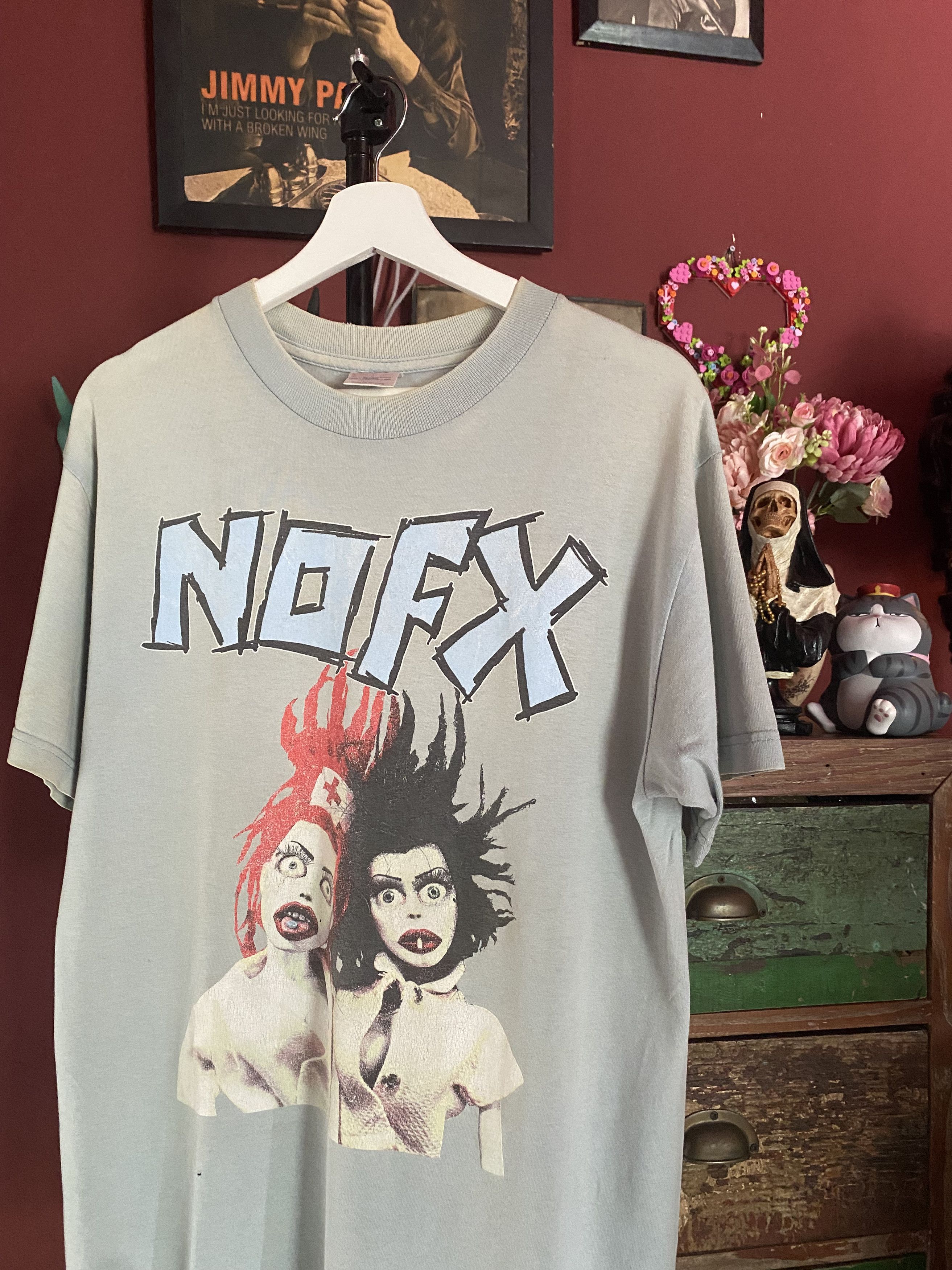 NOFX Tour T-shirt Pump up the Valium 2001 - Etsy