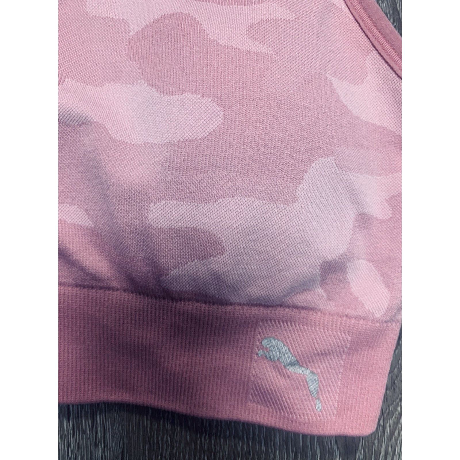 Puma Puma Womens Sports Bra Pink Camo Wireless Racerback Pullover Padded S Shirt Womens Mismatch? Size S / US 4 / IT 40 - 2 Thumbnail