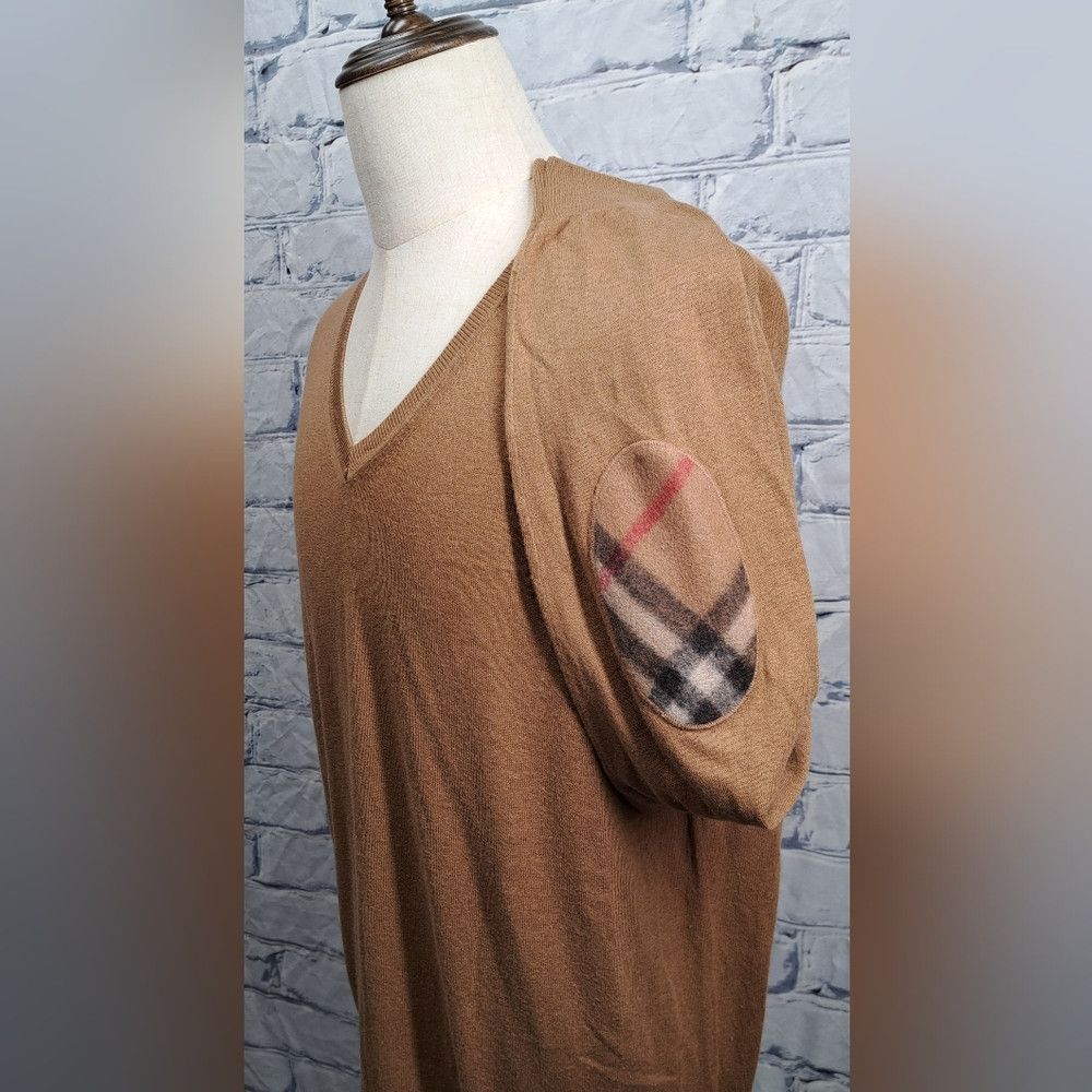 image of Burberry Men's V-Neck Sweater Nova Check Elbow Cashmere in Tan Brown (Size 2XL)