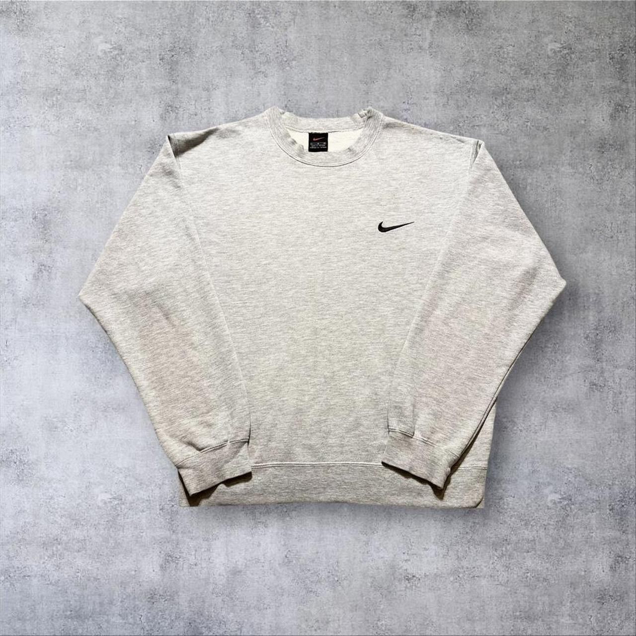 Nike Vintage Nike Swoosh Gray Embroidered Black Tag Sweatshirt Size US L / EU 52-54 / 3 - 1 Thumbnail