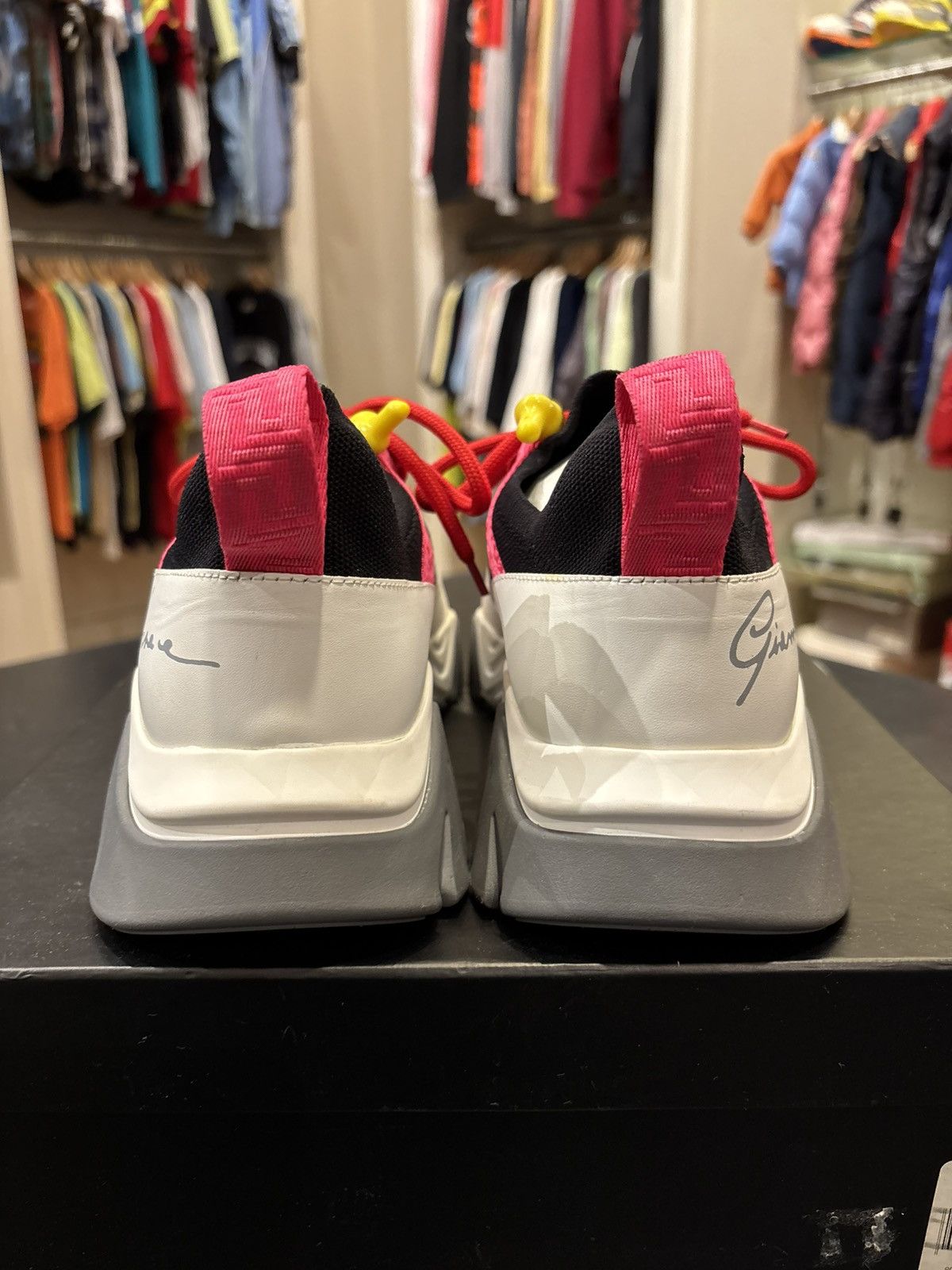 Versace Versace Squalo Sneakers Pink Size US 6 / EU 39 - 3 Thumbnail