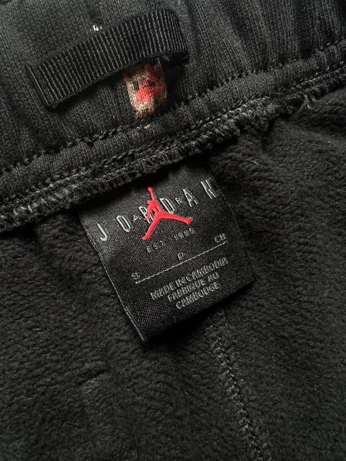 Jordan Brand × Nike Air Jordan Essential Statement Fleece Pants Size US 30 / EU 46 - 3 Thumbnail