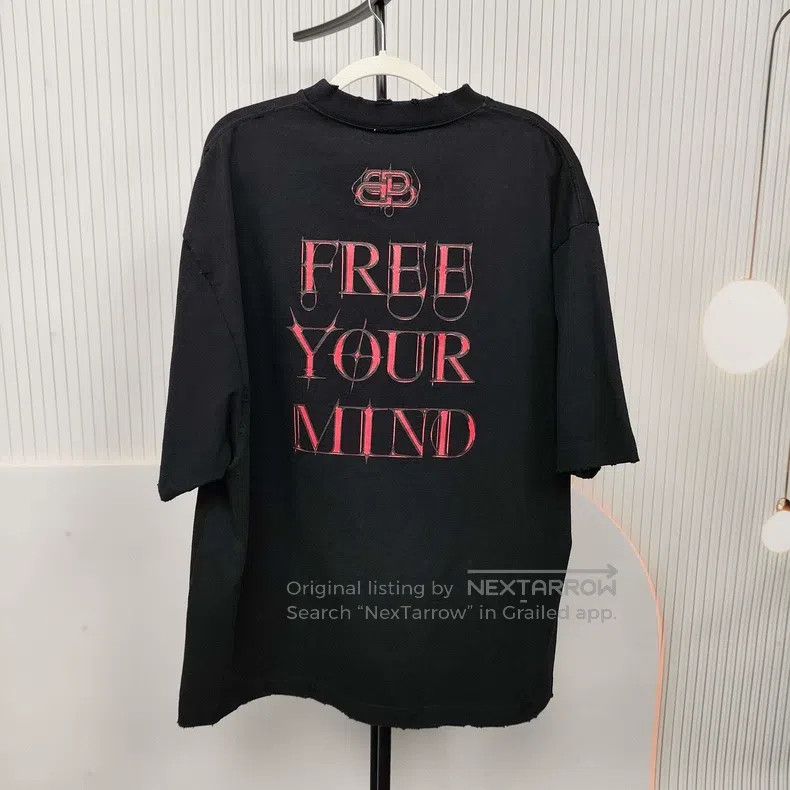 Balenciaga Balenciaga Short Sleeve Men's Size M Size US M / EU 48-50 / 2 - 2 Thumbnail