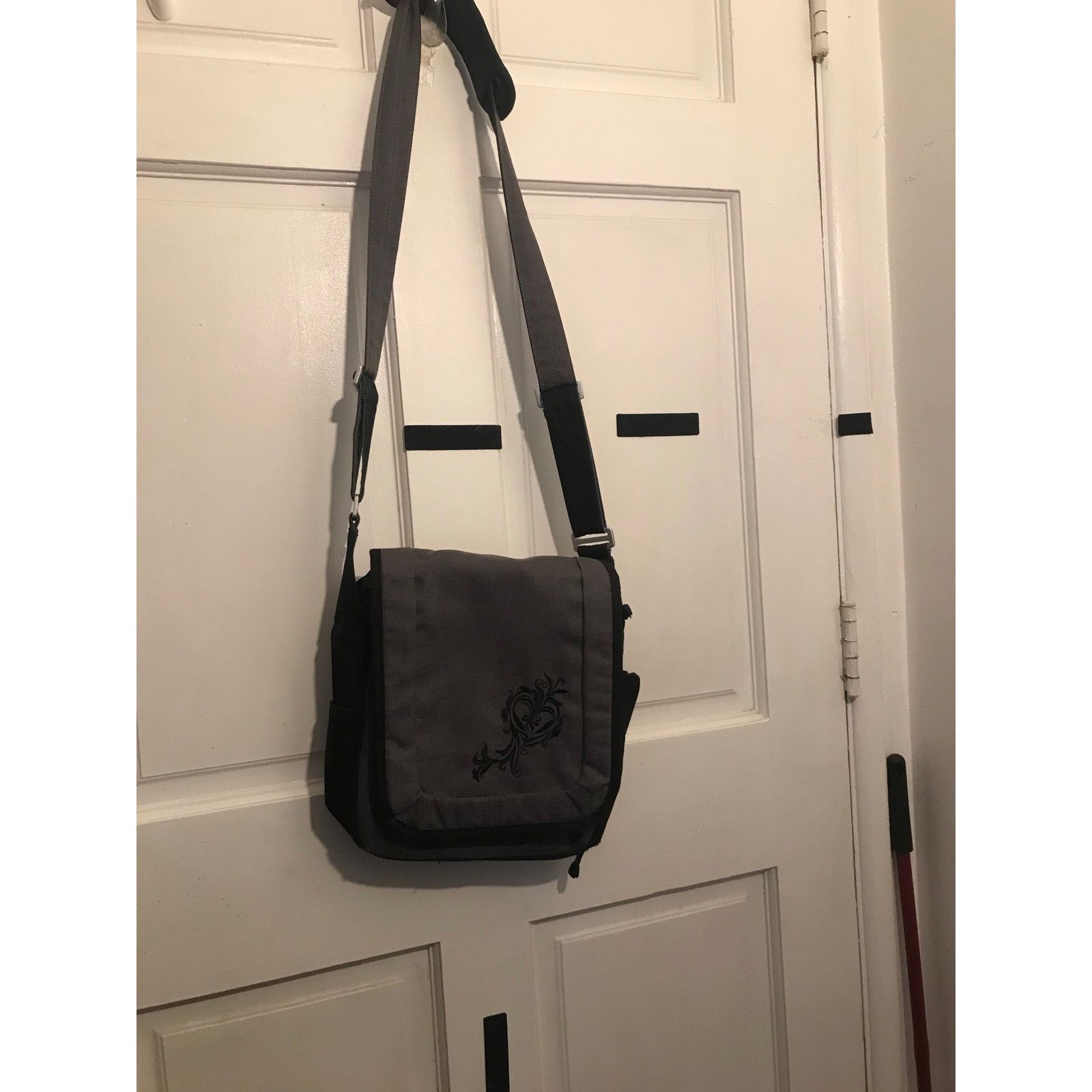 Rei Coop Shoulder Bag Crossbody Bag Grey W/ Zip Closures, Men's