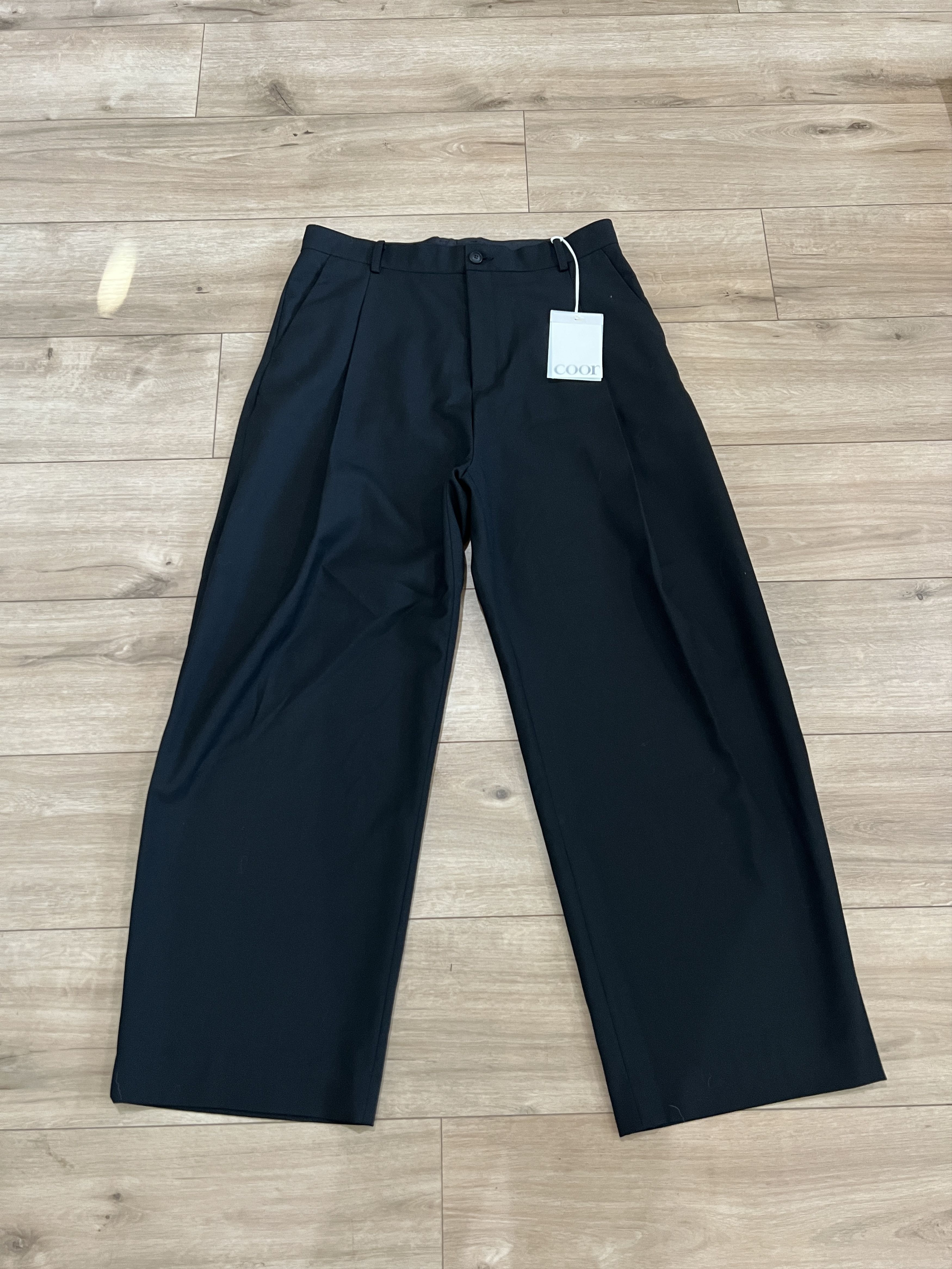 NWT Coor Black Pleated Relaxed Wool Blend Trousers Fits