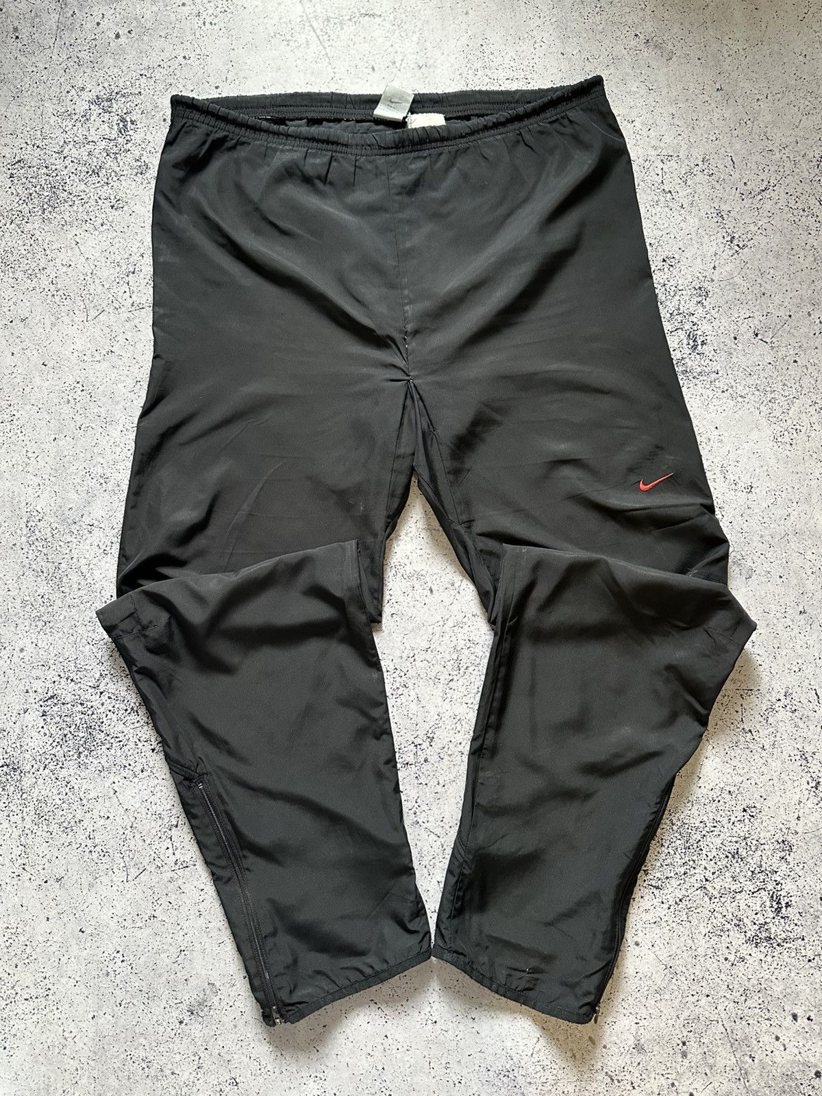 Nike Vintage Nike Nylon Track Pants Drill Swoosh Joggers Y2K USA Size US 34 / EU 50 - 1 Thumbnail