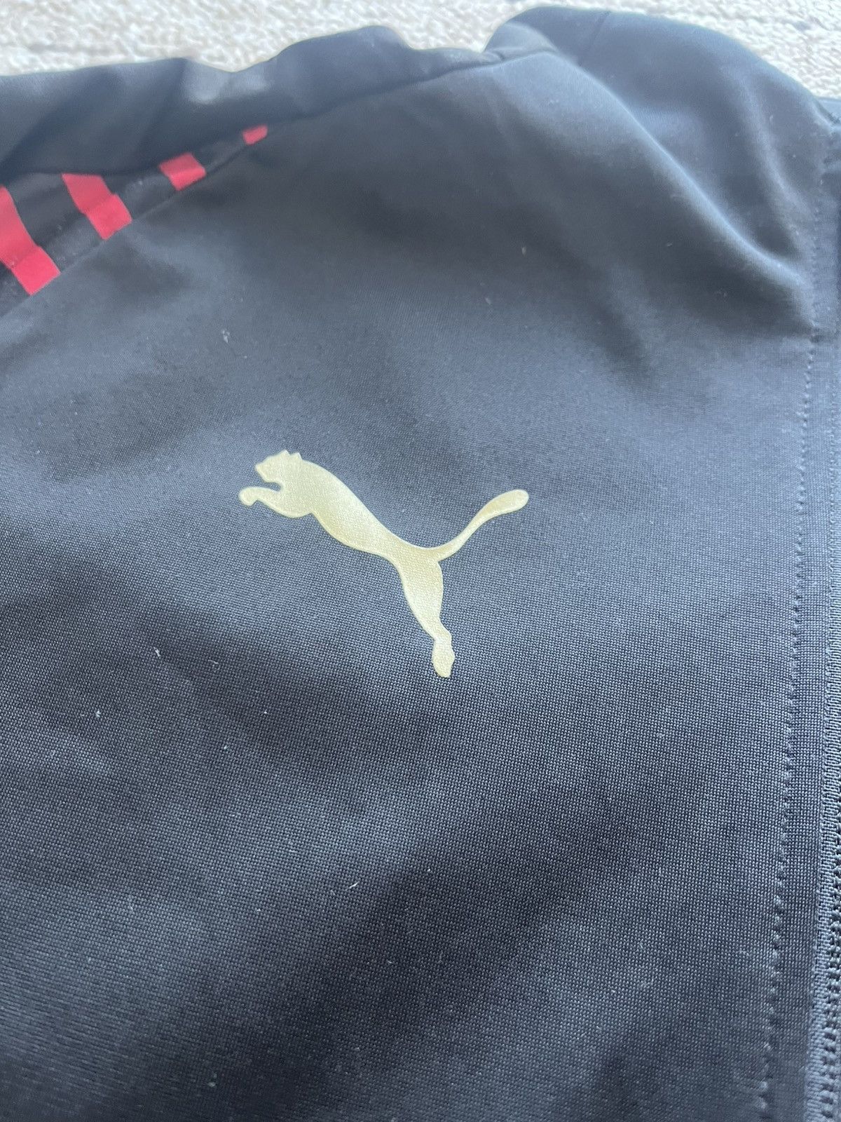 Puma Ac Milan Puma Trainingsjacke in Größe S fällt eher wie M Size US S / EU 44-46 / 1 - 5 Thumbnail