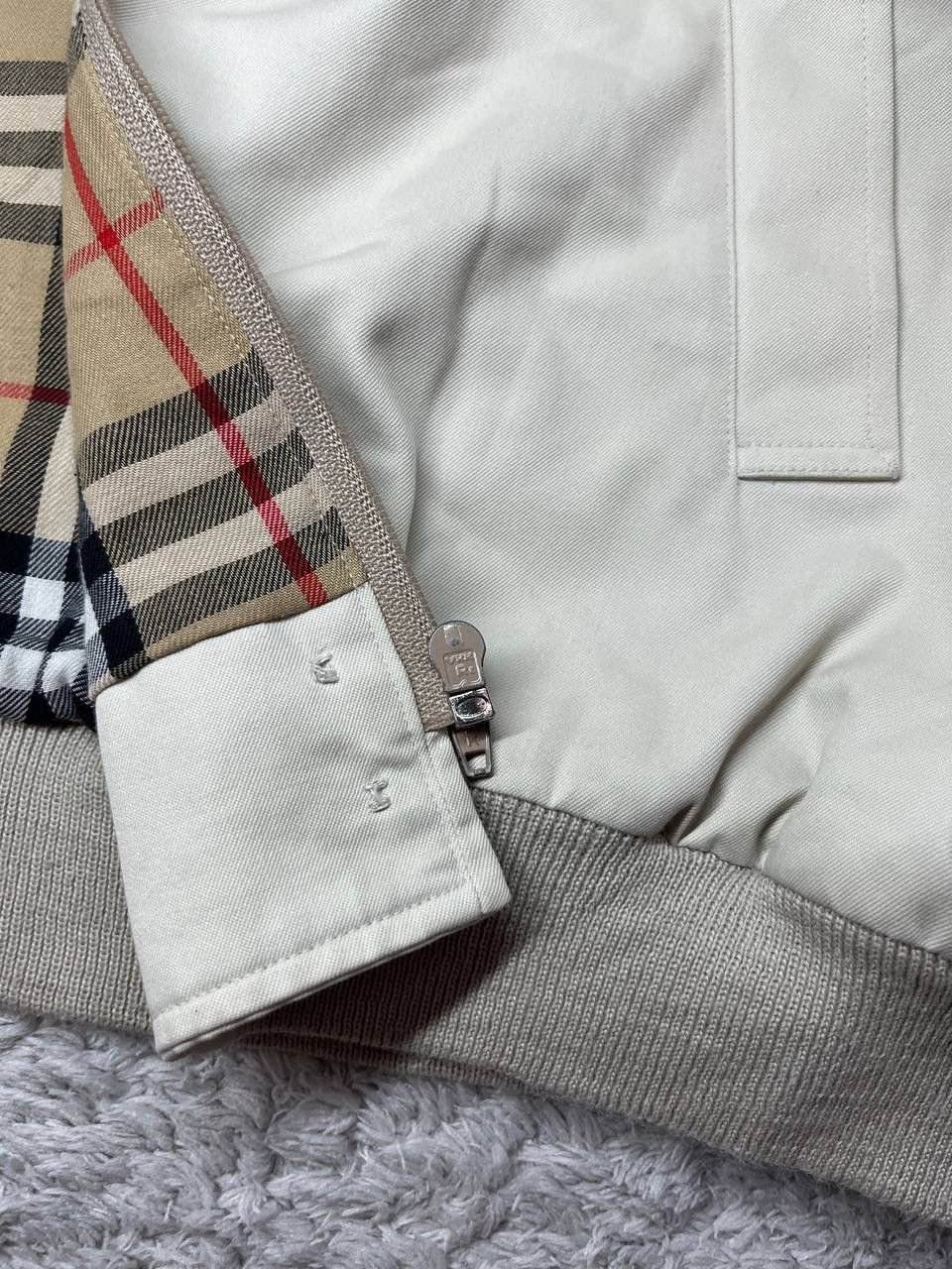 Burberry Burberry Nova Check Vintage Bomber Jacket Size US S / EU 44-46 / 1 - 8 Thumbnail