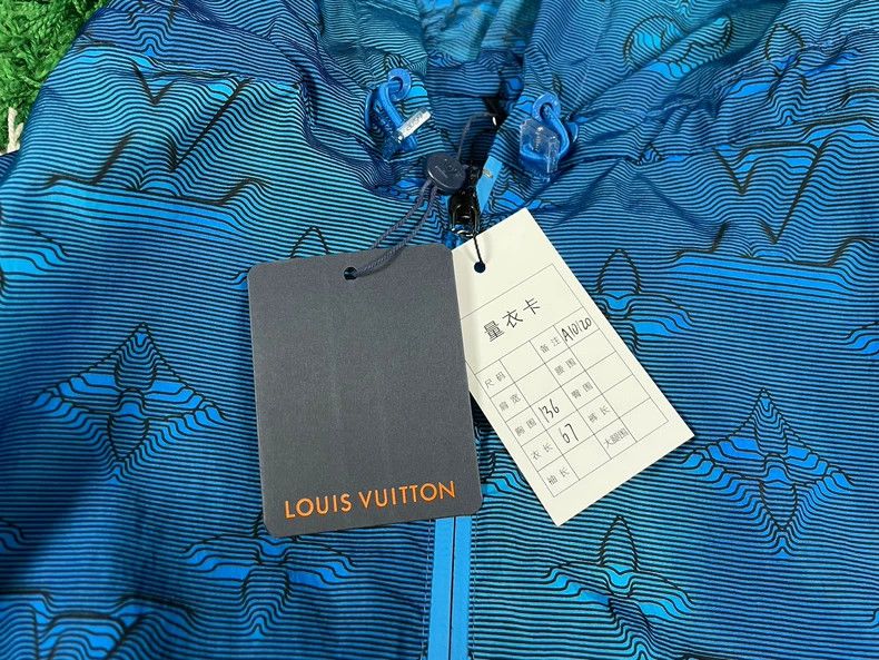 Louis Vuitton Louis Vuitton 2054 Old Flower Full Print Zip Storm Jacket Size US S / EU 44-46 / 1 - 3 Thumbnail