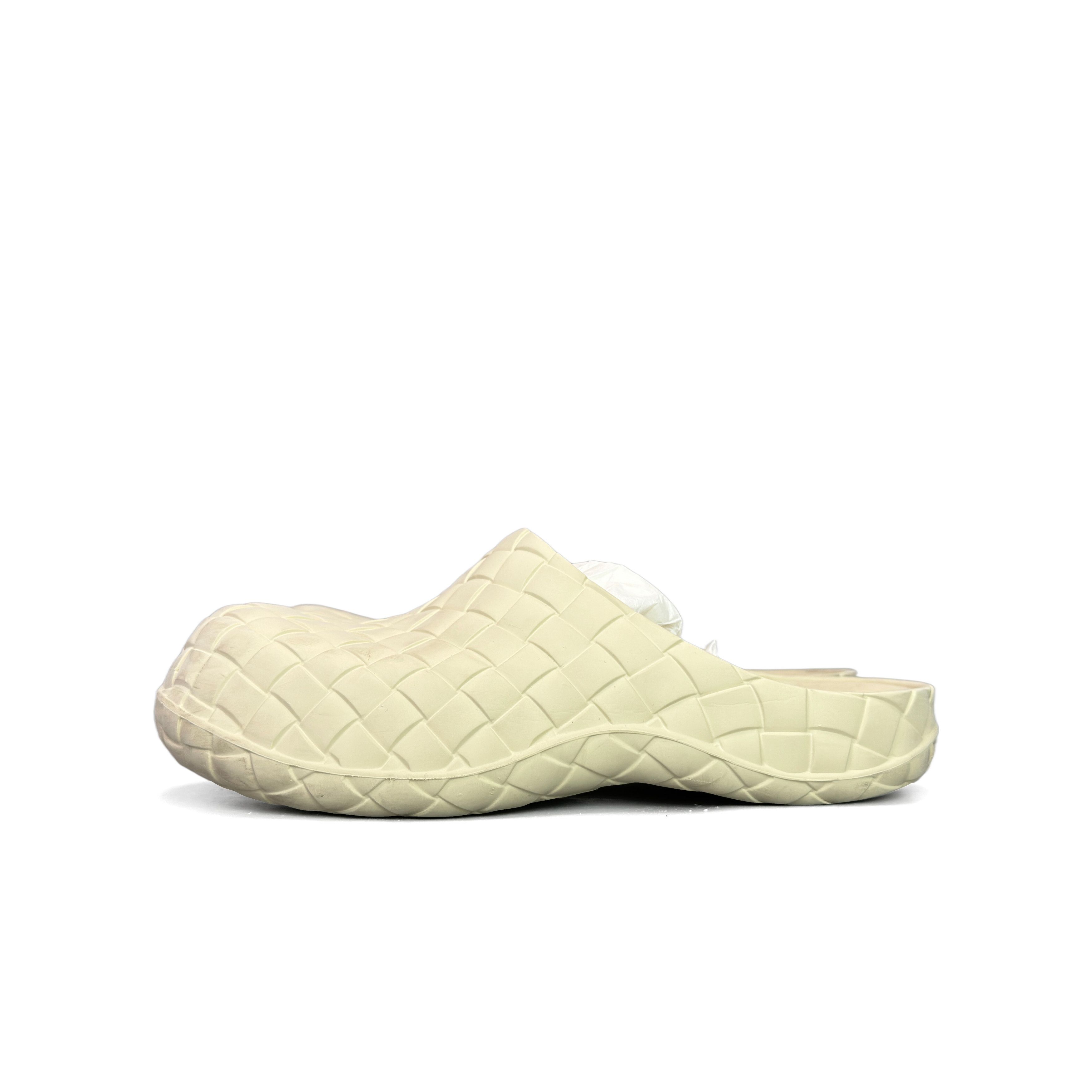 Bottega Veneta Bottega Veneta Intrecciato Rubber Mule Size 7 Size US 7 / EU 40 - 1 Thumbnail
