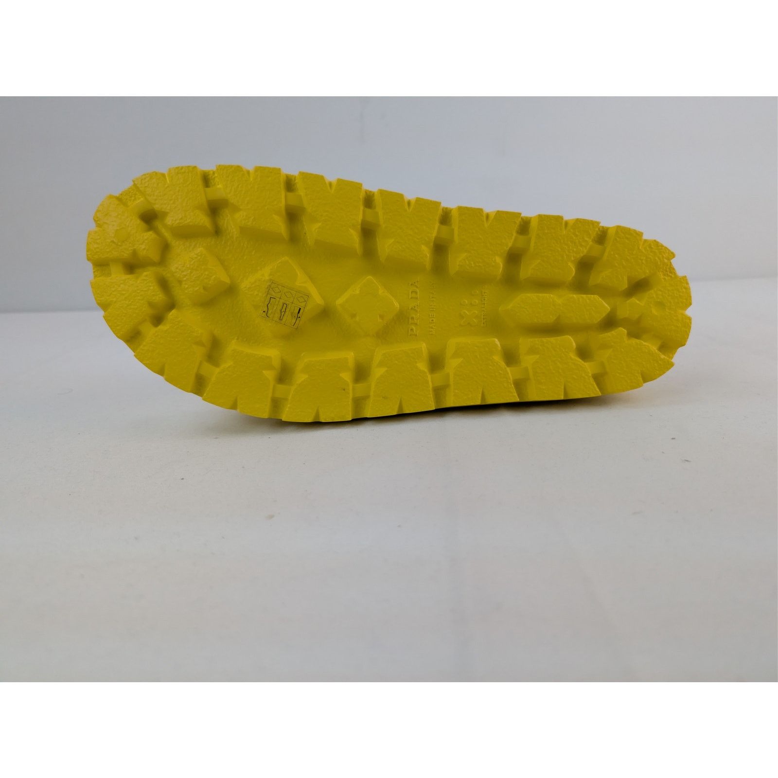 Prada o1rshd1 EVA Rubber Slide Sandals Slippers in Yellow Size US 11 / EU 44 - 12 Thumbnail