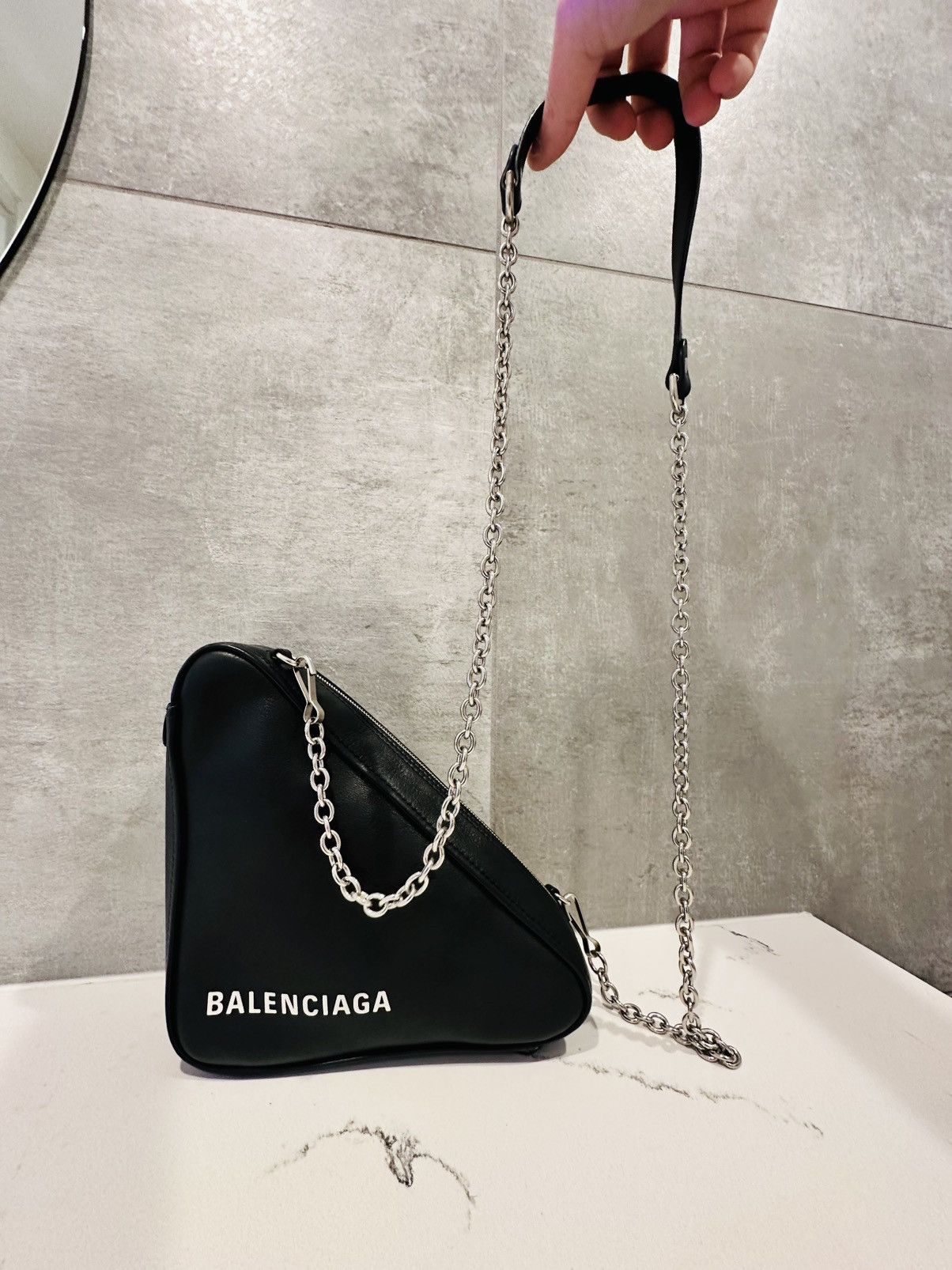 Balenciaga Balenciaga OG Triangle Bag with Chain, New with Tags Size ONE SIZE - 3 Thumbnail