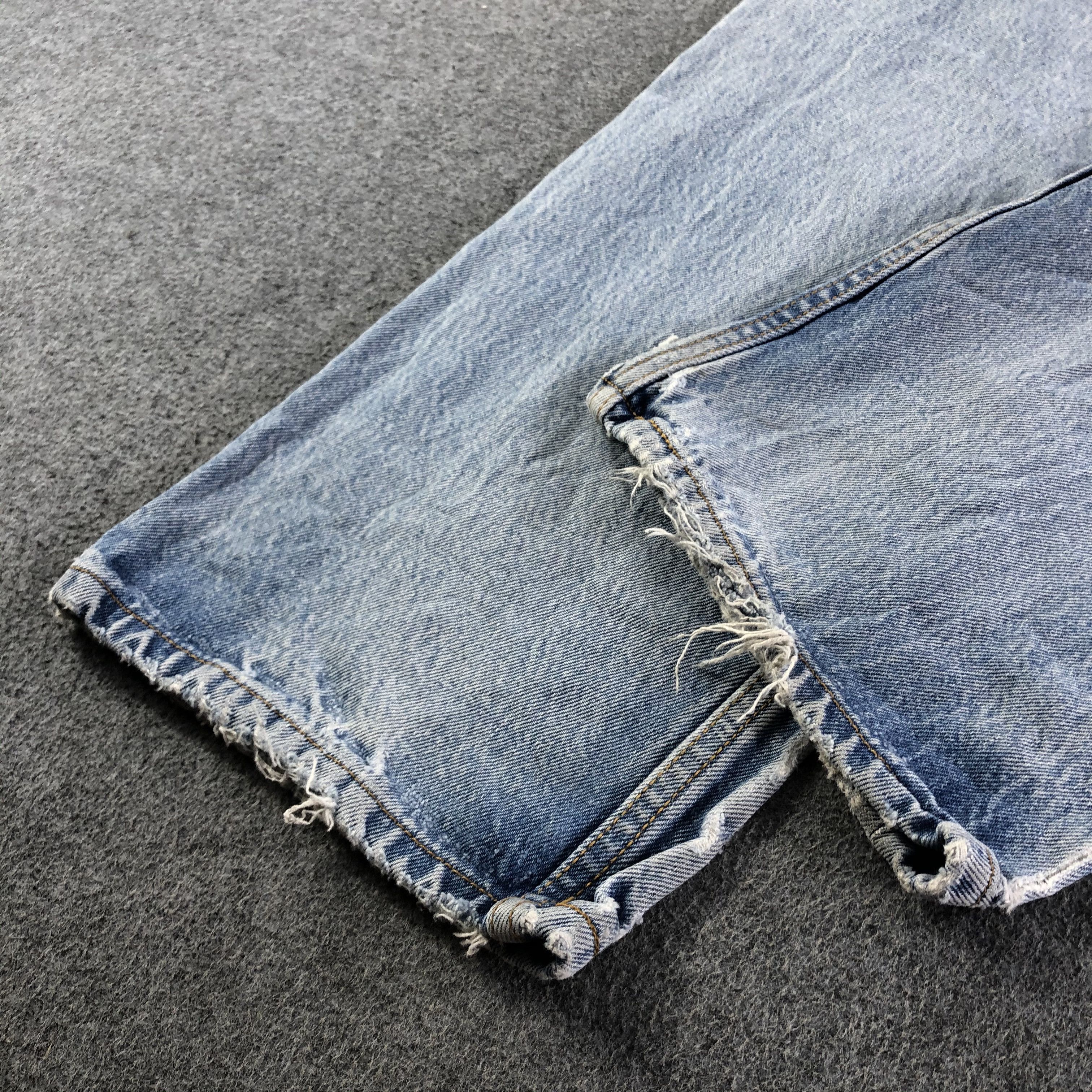 Levi's Vintage Blue Wash Levis 501 Jeans-J3700 Size US 43 - 6 Thumbnail