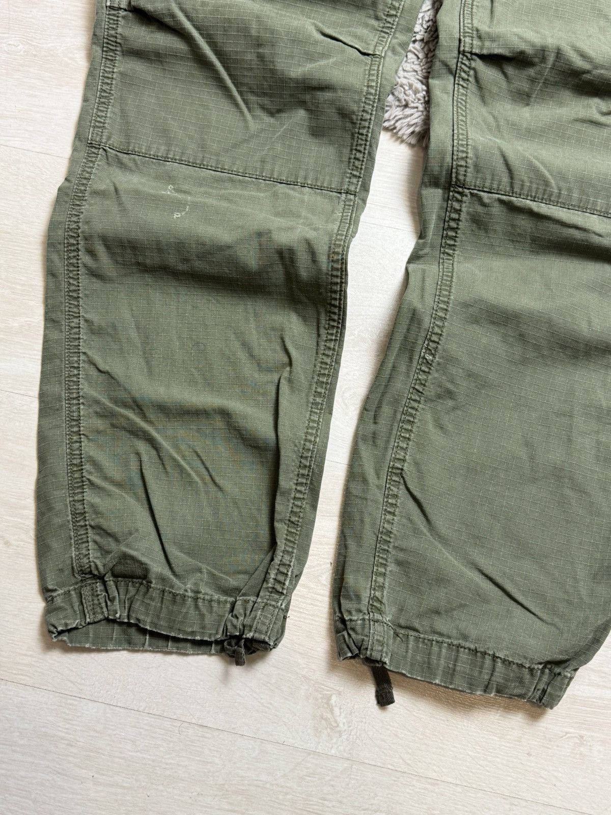 Carhartt × Vintage Carhartt Vintage Baggy Cargo Pants Center Logo Multi pocket Size US 34 / EU 50 - 8 Thumbnail