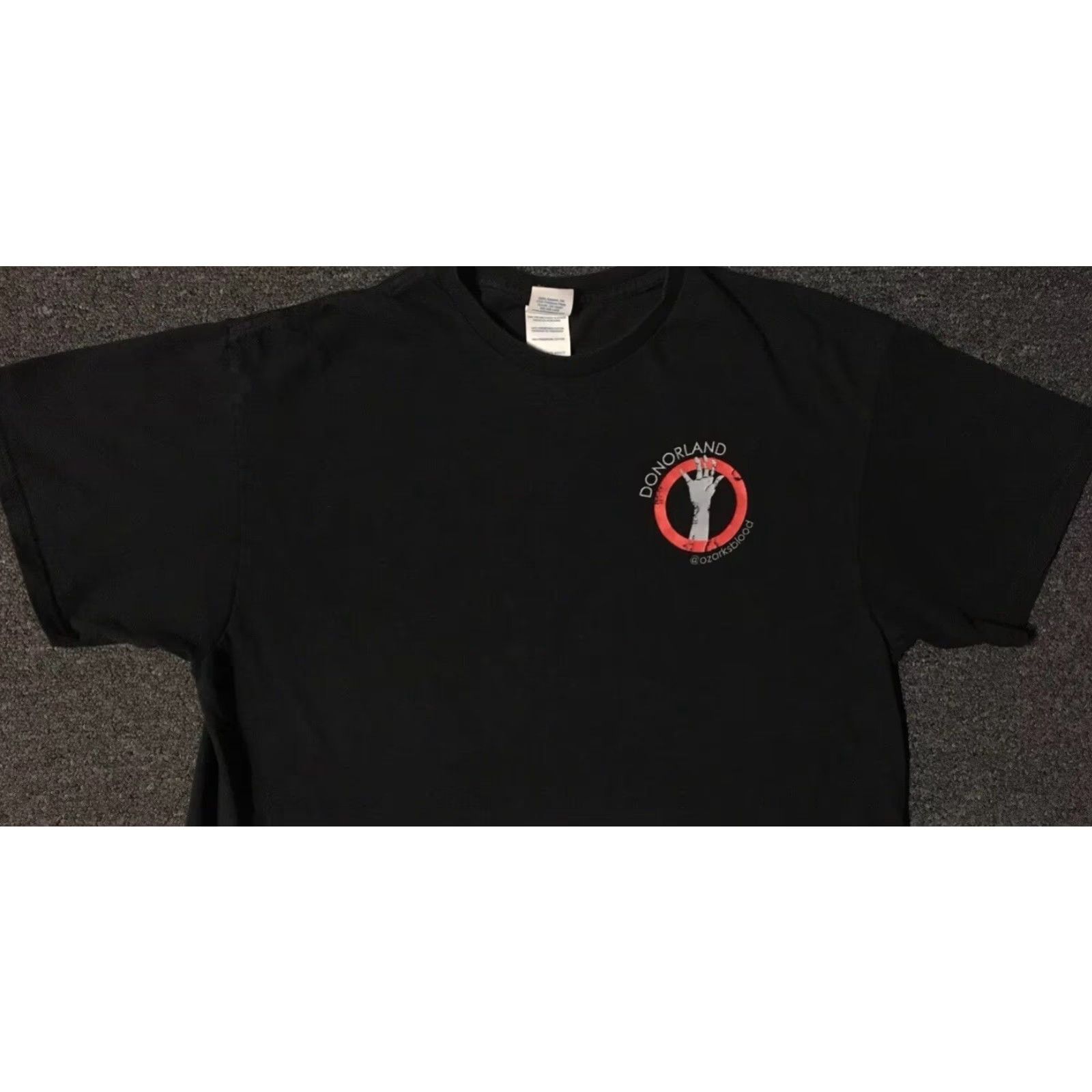 Vintage Vtg Zombies Dont Need Blood Donor Faded Shirt M Funny Joke Nurse Grunge 90s Y2K Size US M / EU 48-50 / 2 - 7 Thumbnail