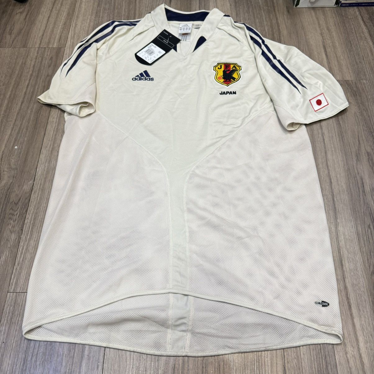 Japan 04/05 away shirt (bnwt)