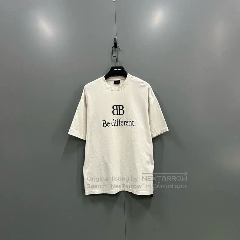 Balenciaga Balenciaga Solid Color Double B Letter Short Sleeve Size US S / EU 44-46 / 1 - 1 Thumbnail